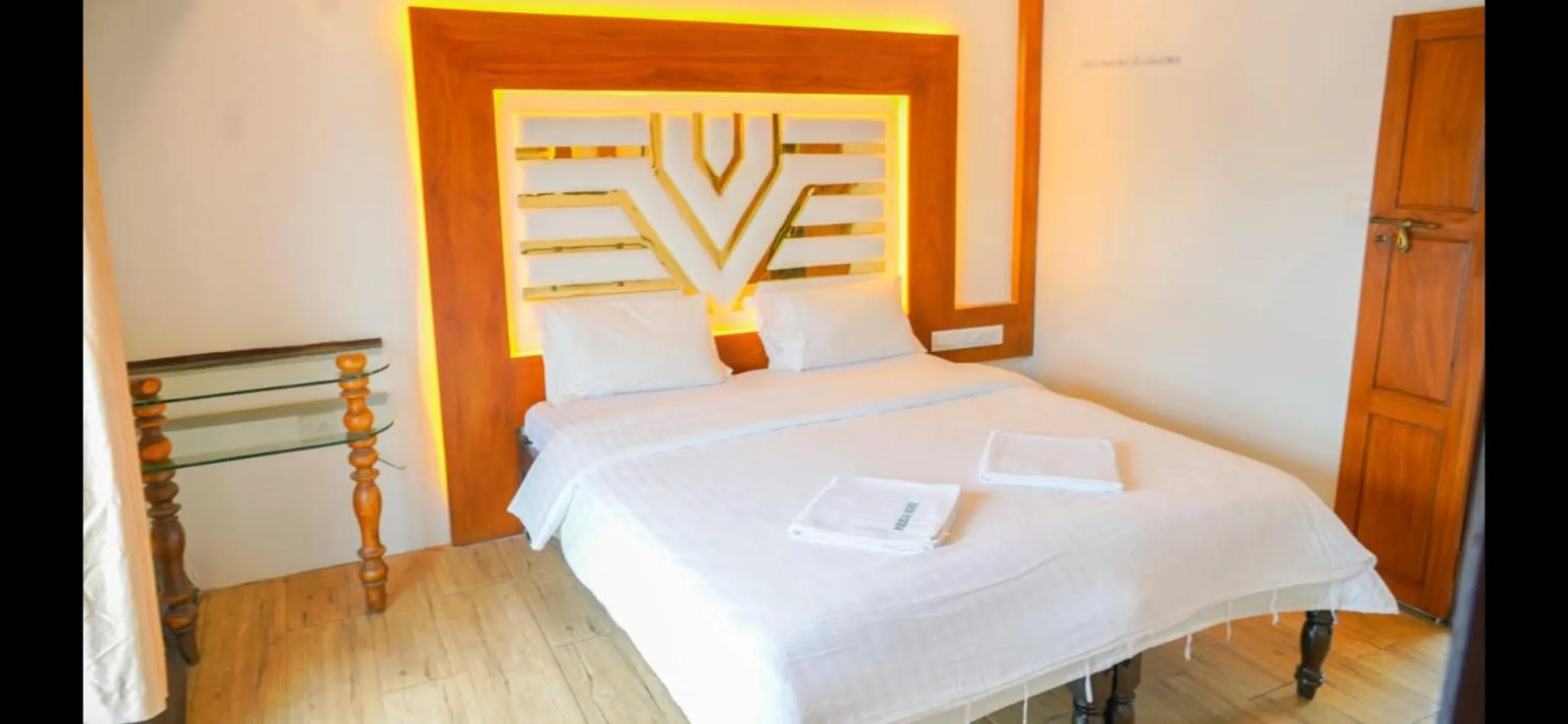 Bedroom, Bed in Cosy Premium Houseboats