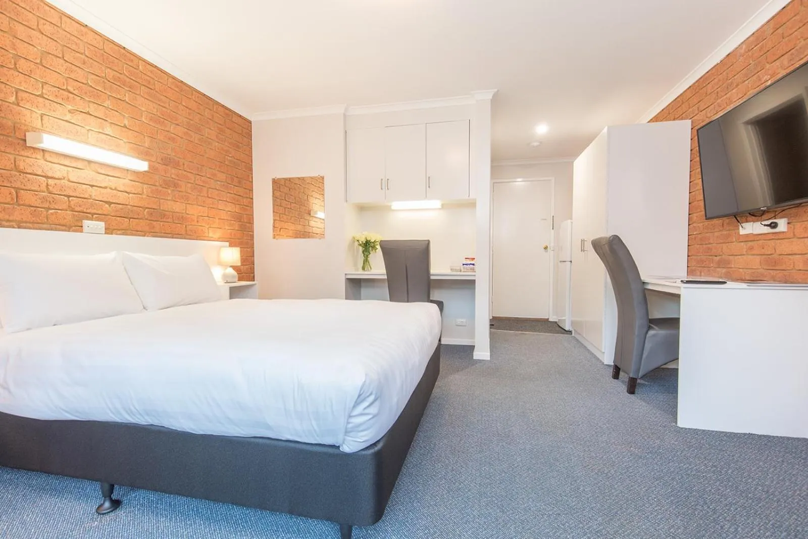 Bed in Mildura City Gate Motel