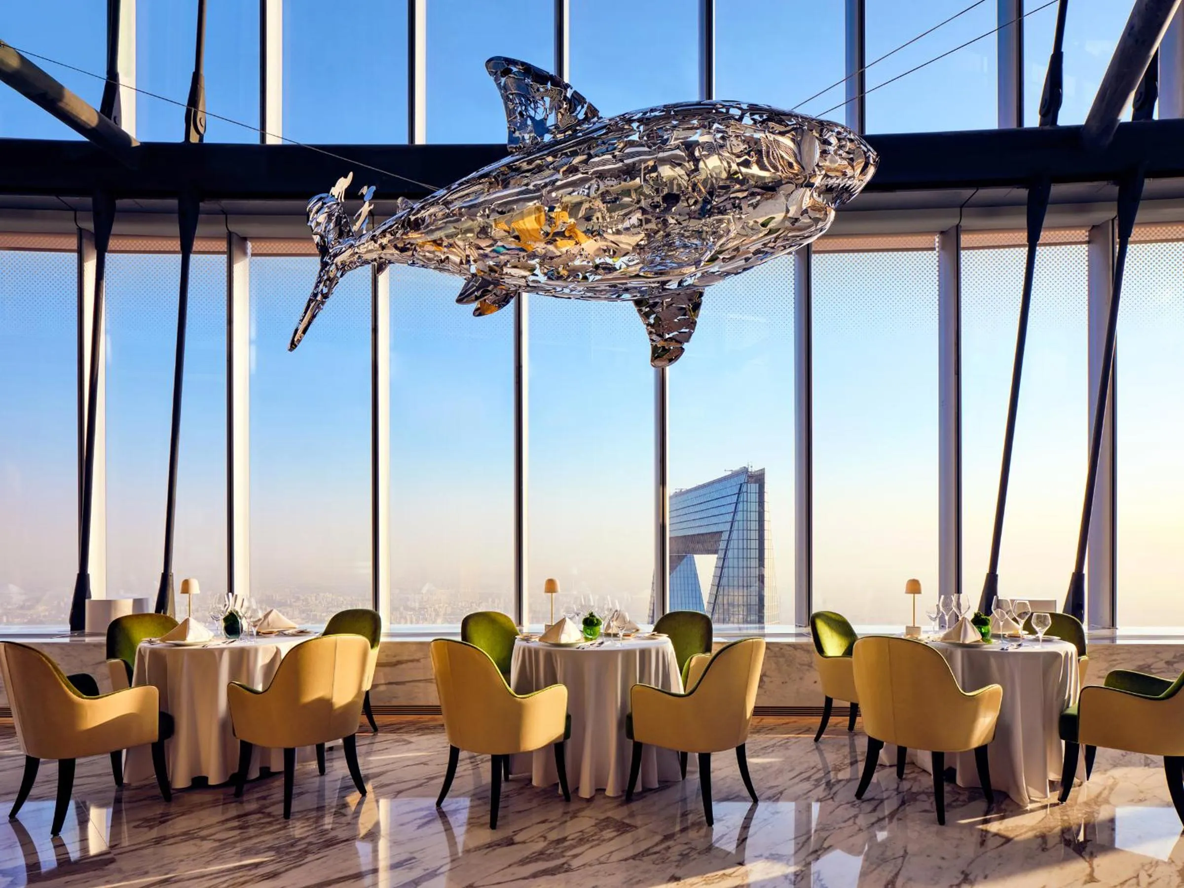 Restaurant/places to eat in J Hotel, Shanghai Tower - Above All Else, Overlooking the Bund