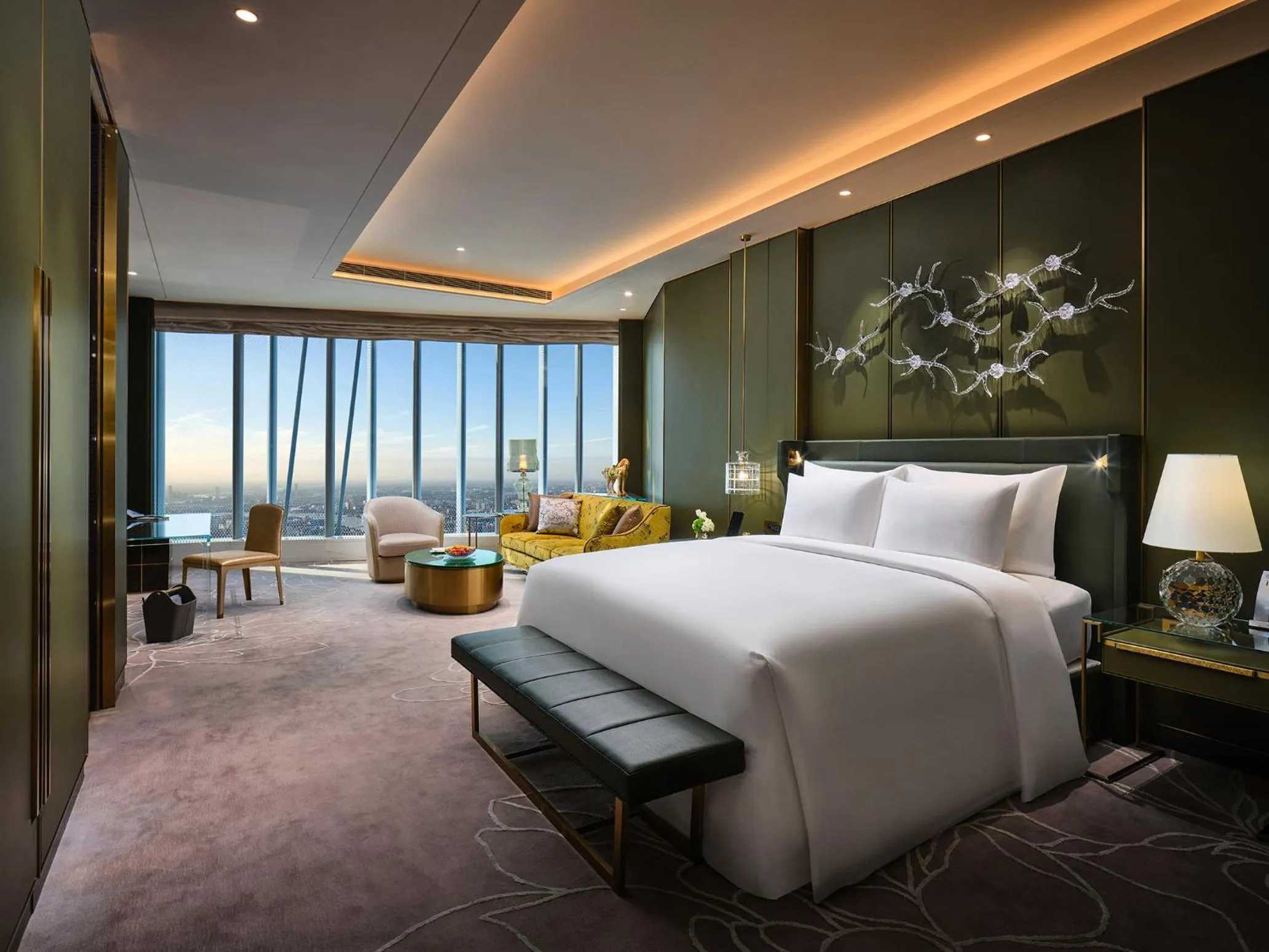 Bed in J Hotel, Shanghai Tower - Above All Else, Overlooking the Bund