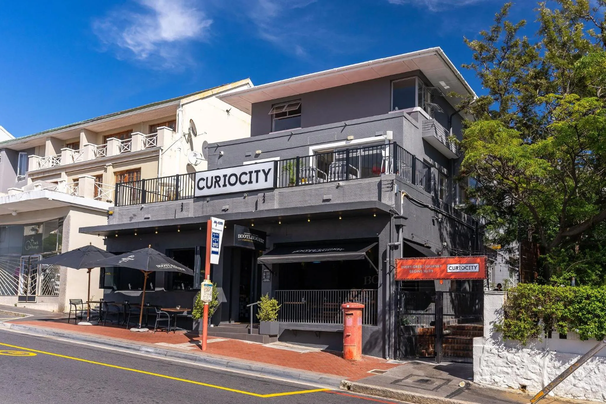 Property building in CURIOCITY Kloof Street