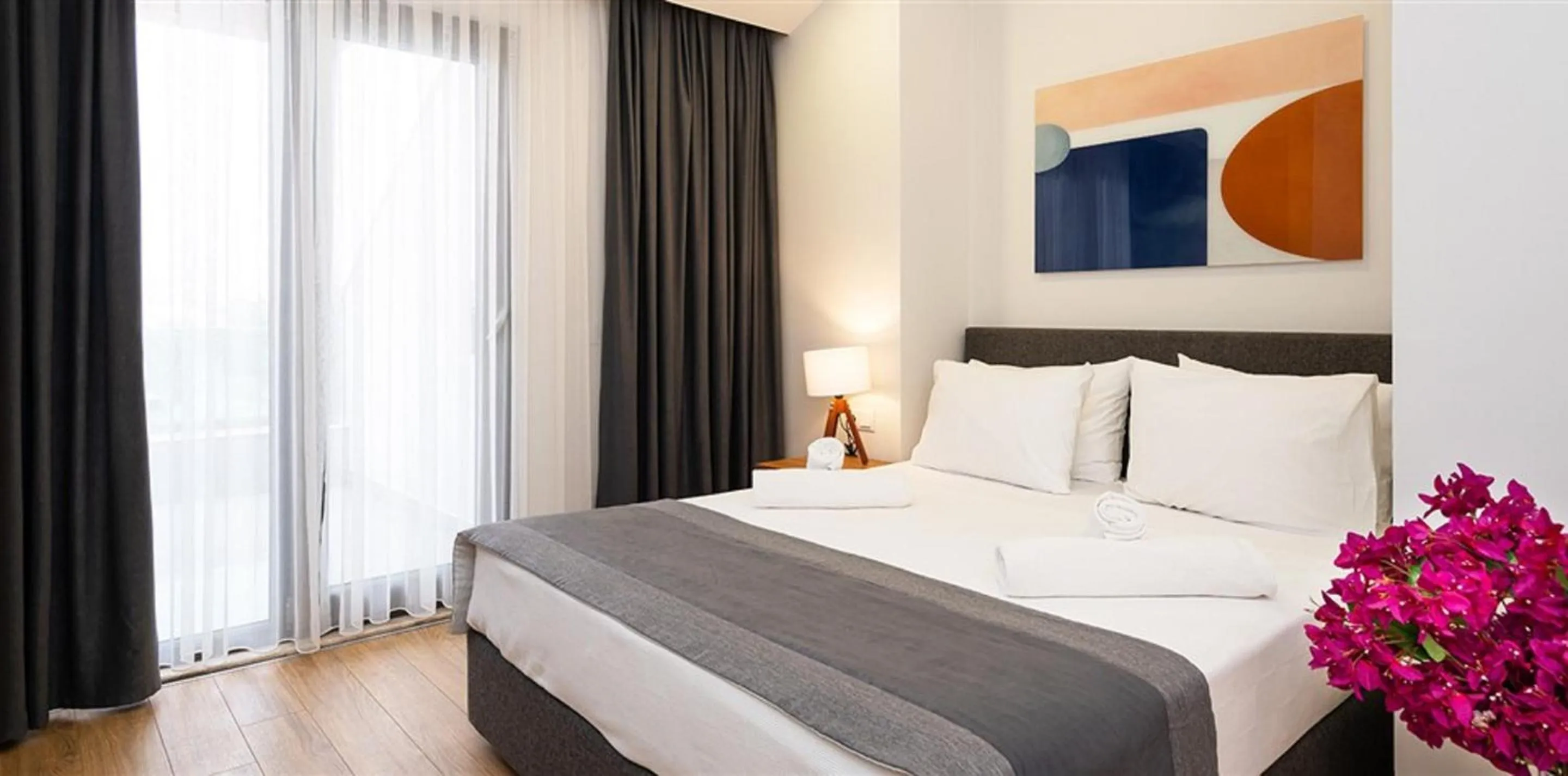 Bedroom, Bed in Veranda Suites