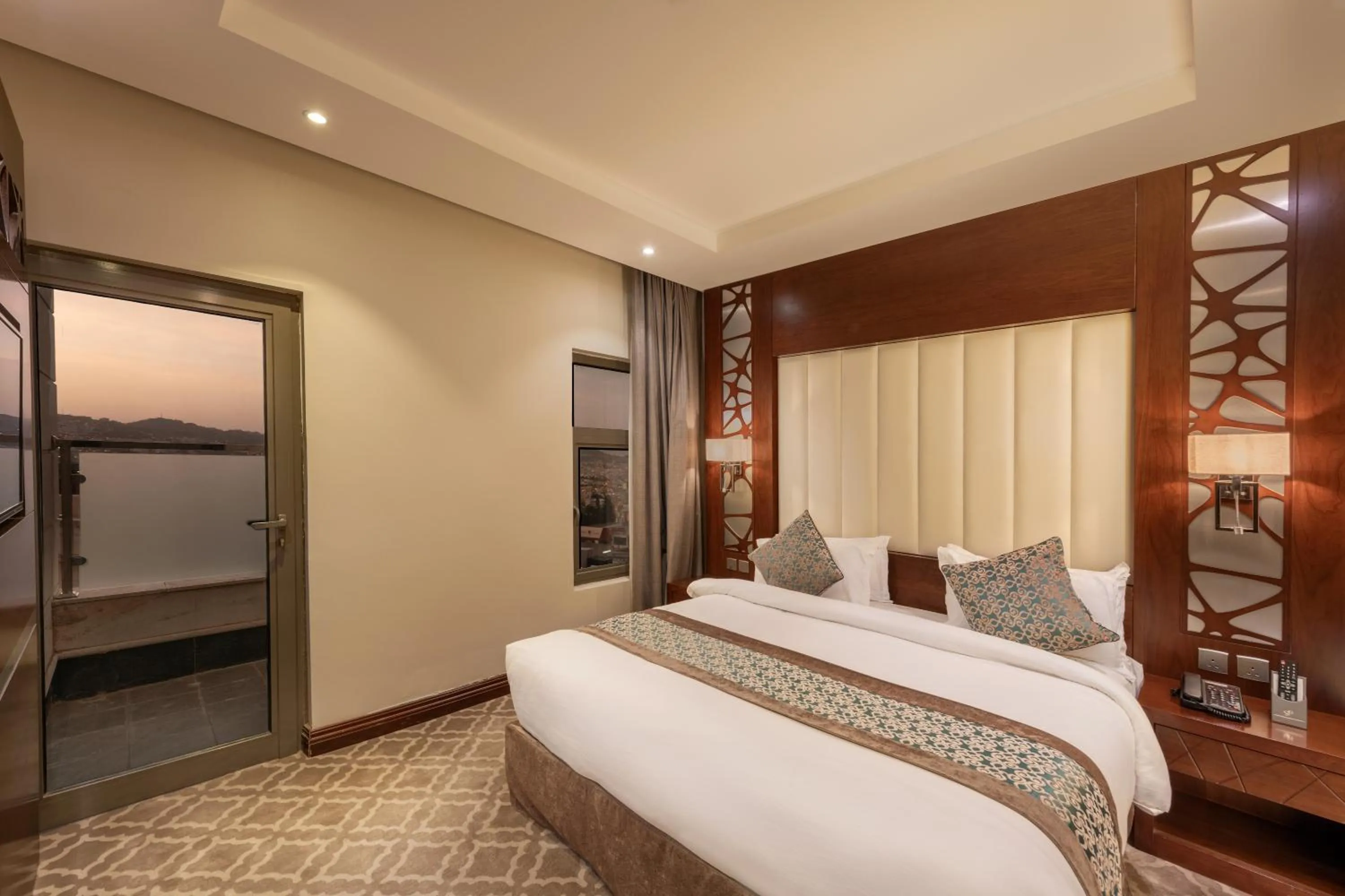 Bedroom, Bed in Sarwat Park Hotel