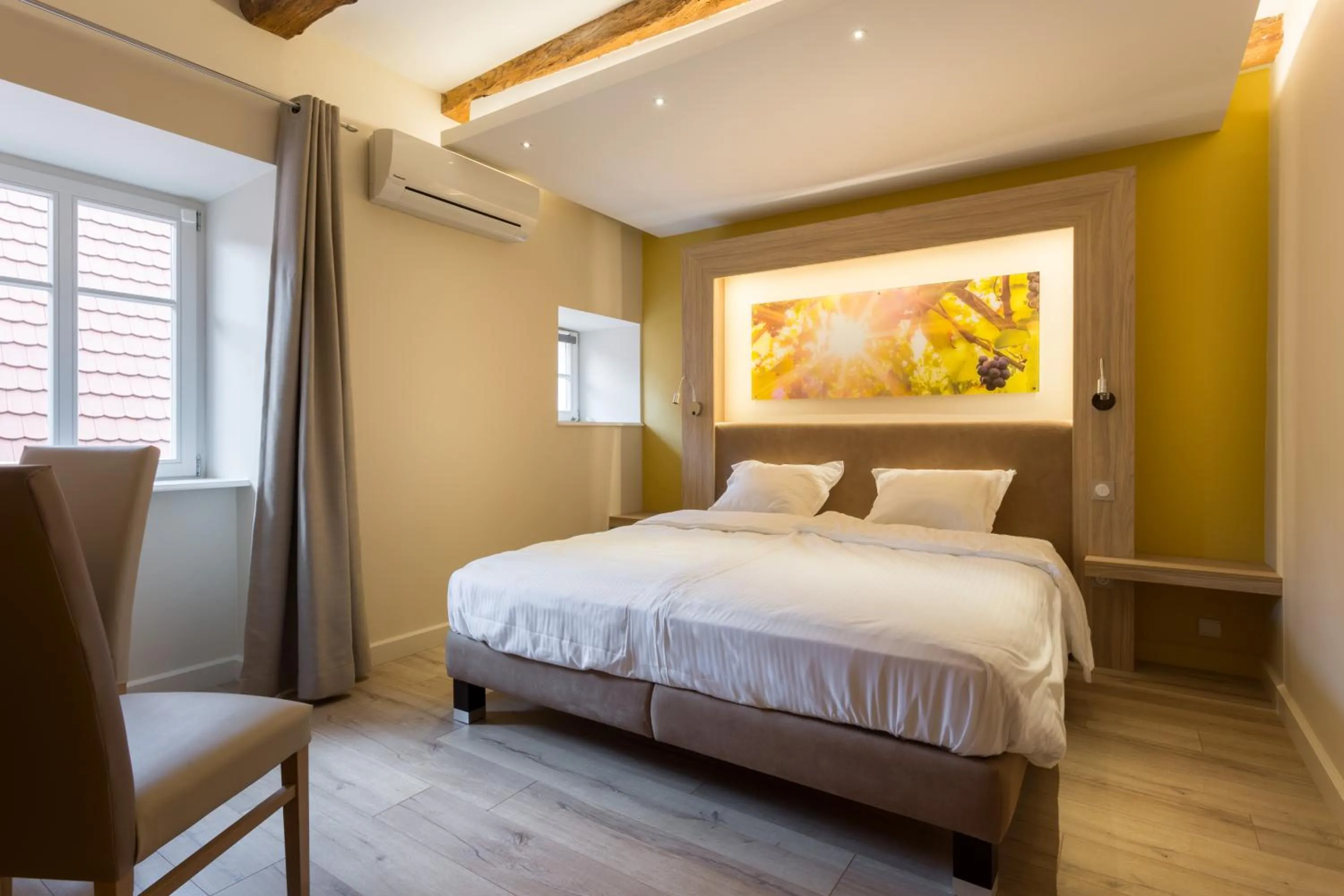 Bedroom, Bed in Les chambres du domaine