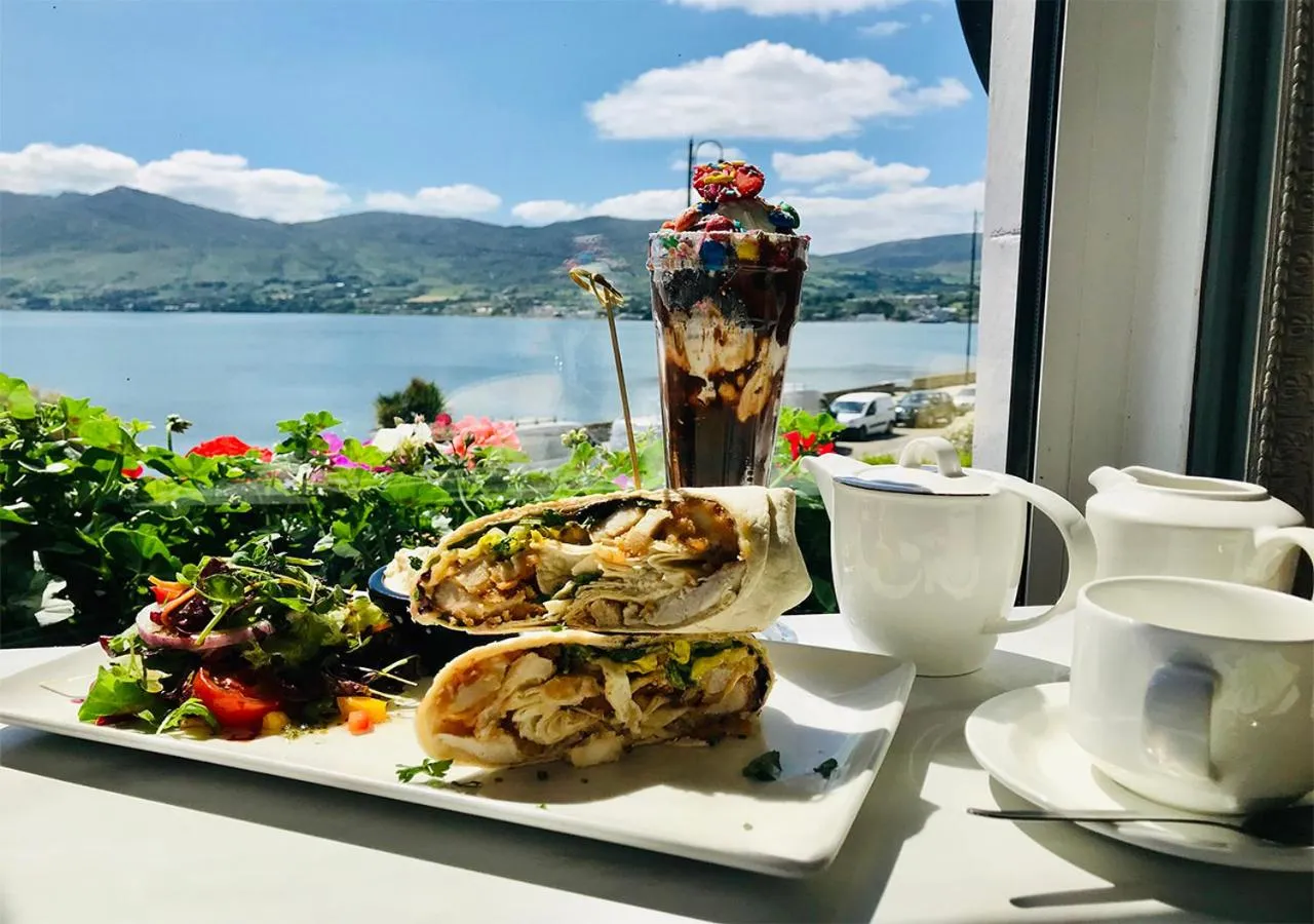 Food and drinks in The Whistledown Hotel