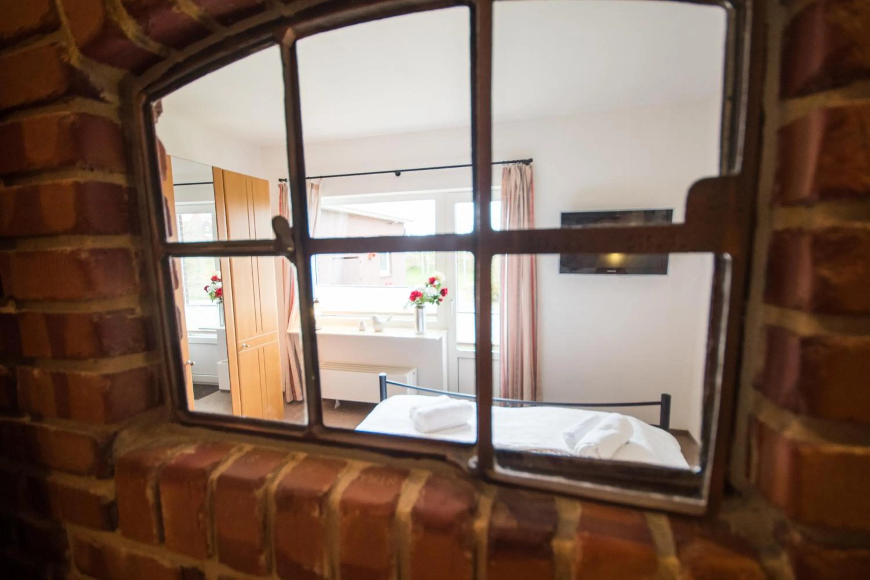 room service, Bed in Hotel Nige Hus