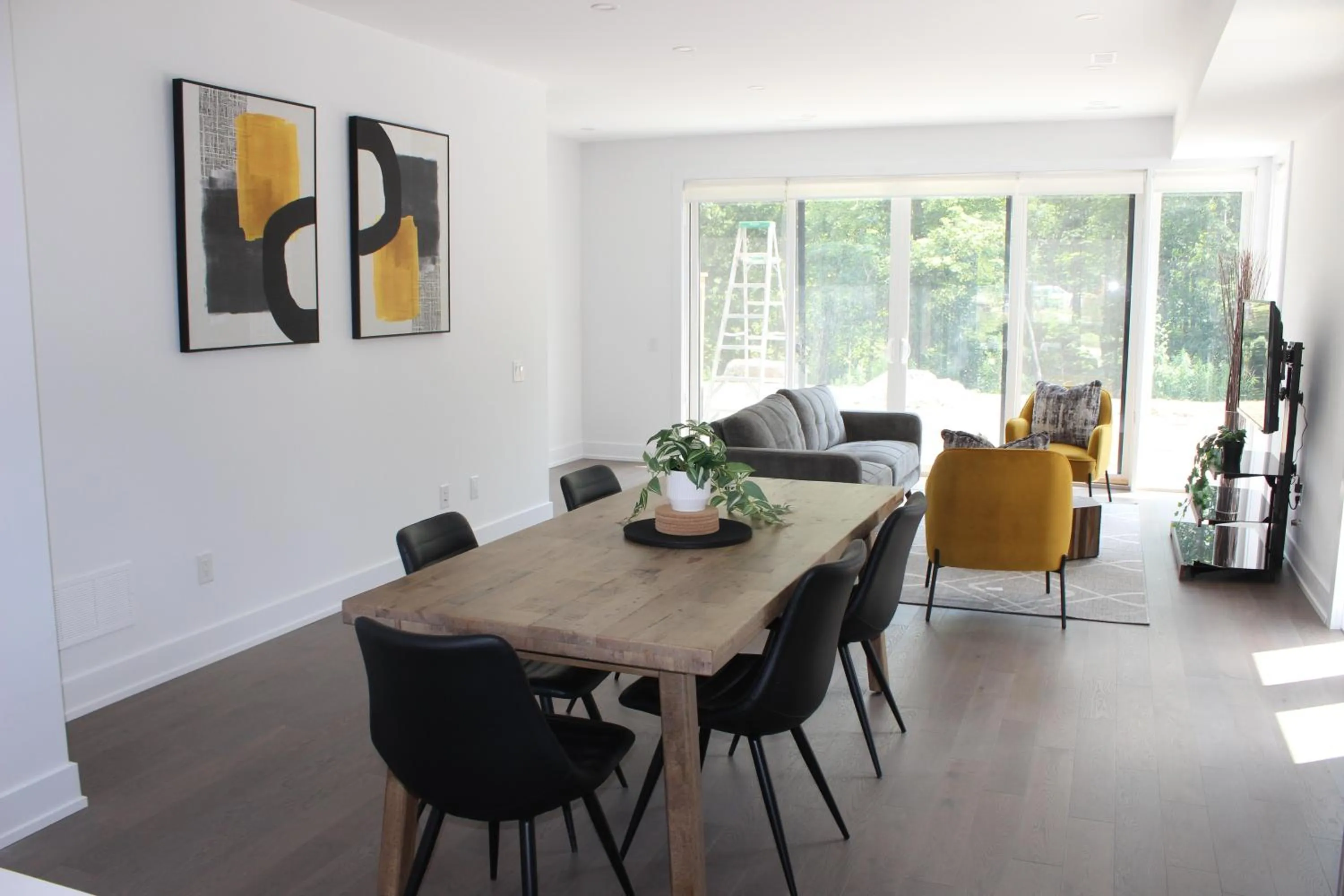 Dining area in Muskoka Bay Resort