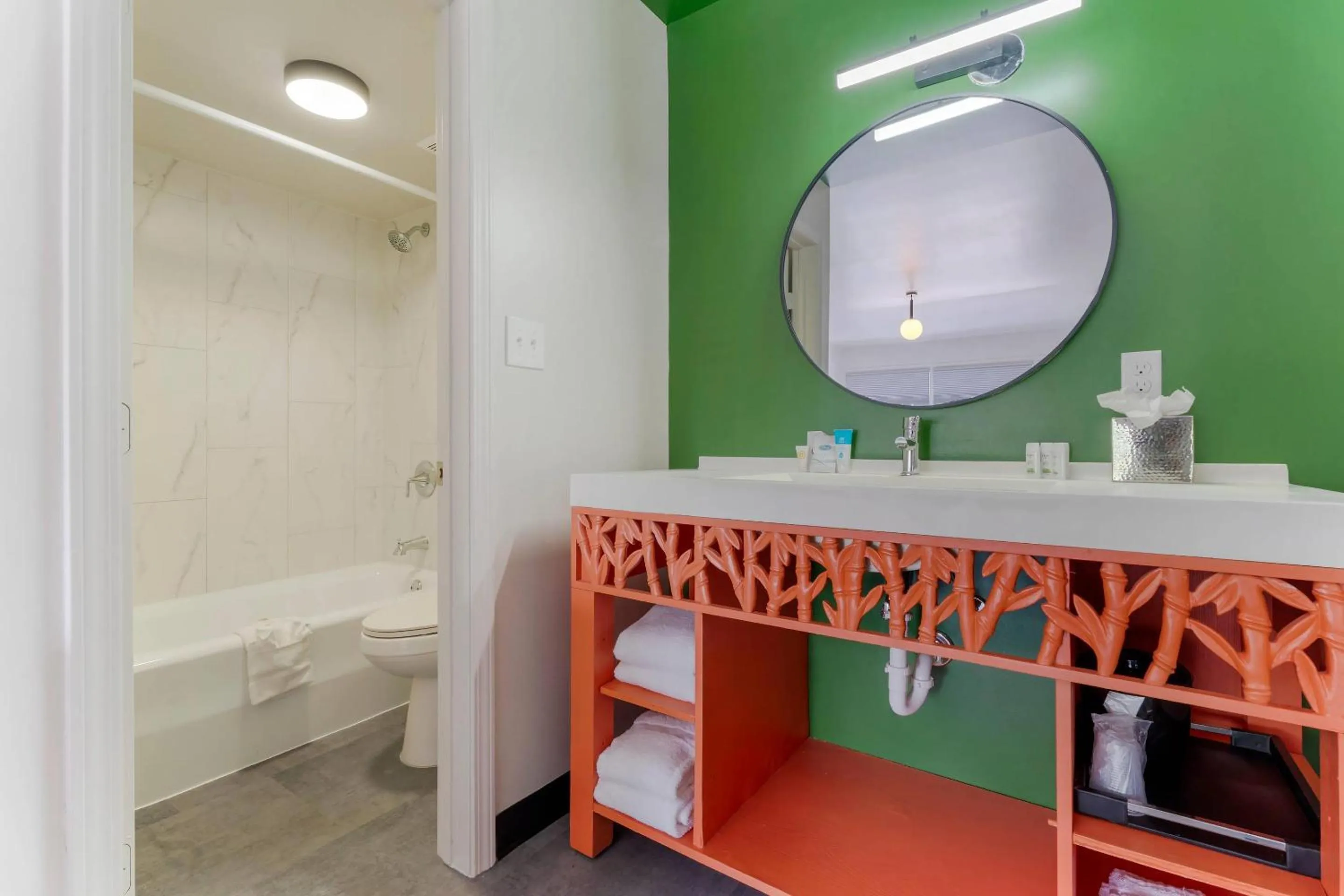 Bedroom in Heights House Hotel - Houston Heights Downtown, an Ascend Collection Hotel