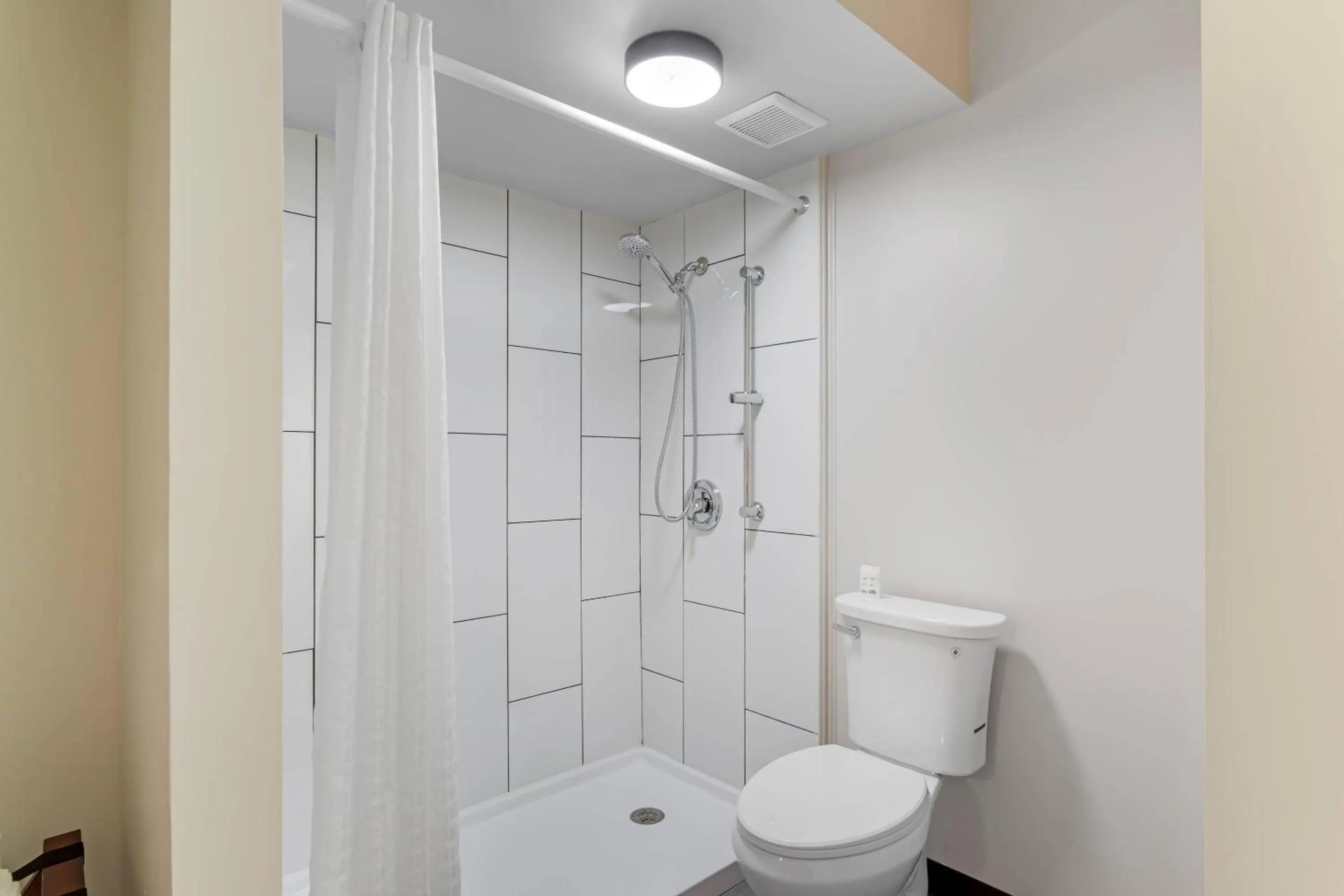 Bedroom in Heights House Hotel - Houston Heights Downtown, an Ascend Collection Hotel