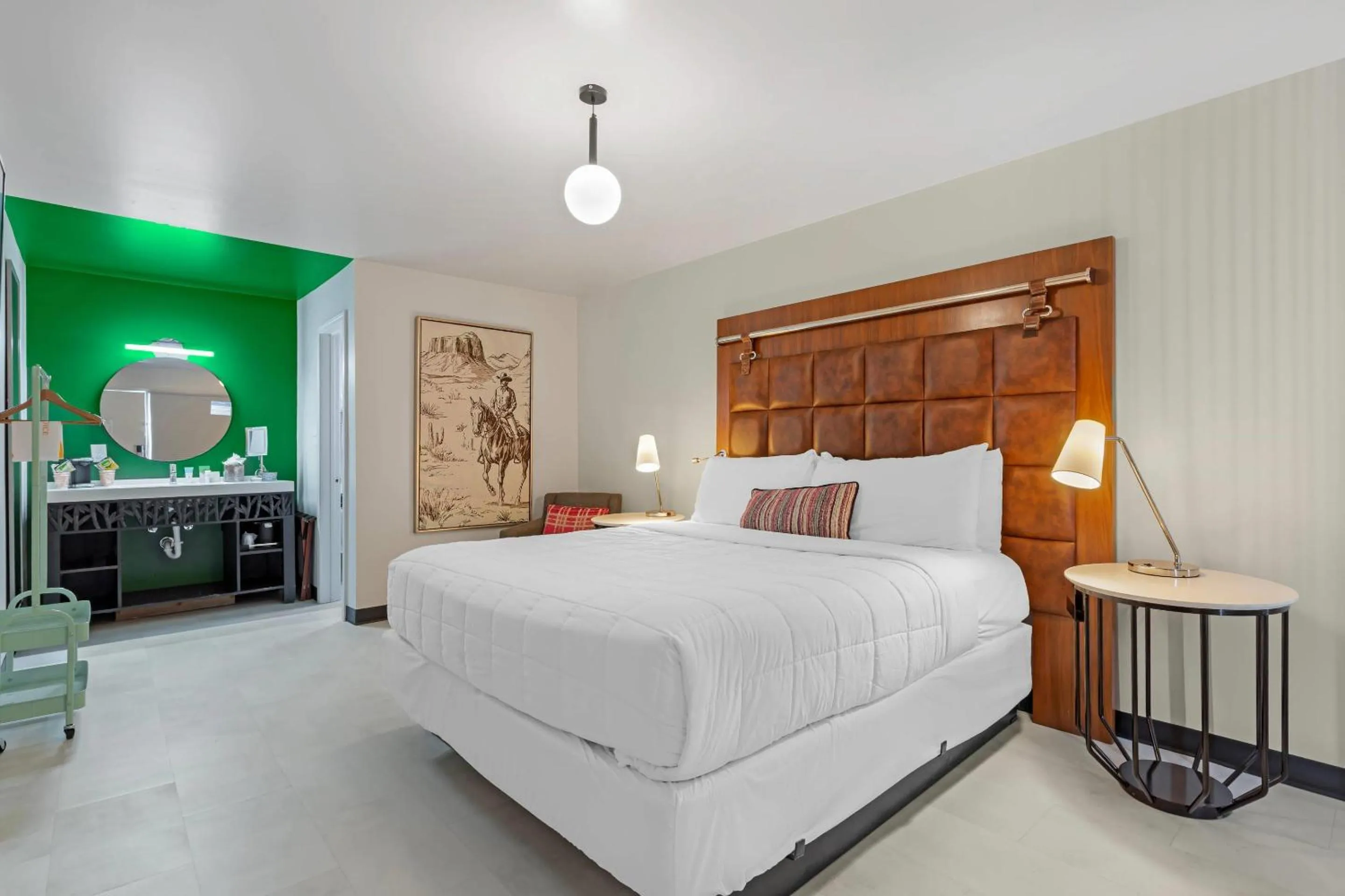 Bedroom, Bed in Heights House Hotel - Houston Heights Downtown, an Ascend Collection Hotel