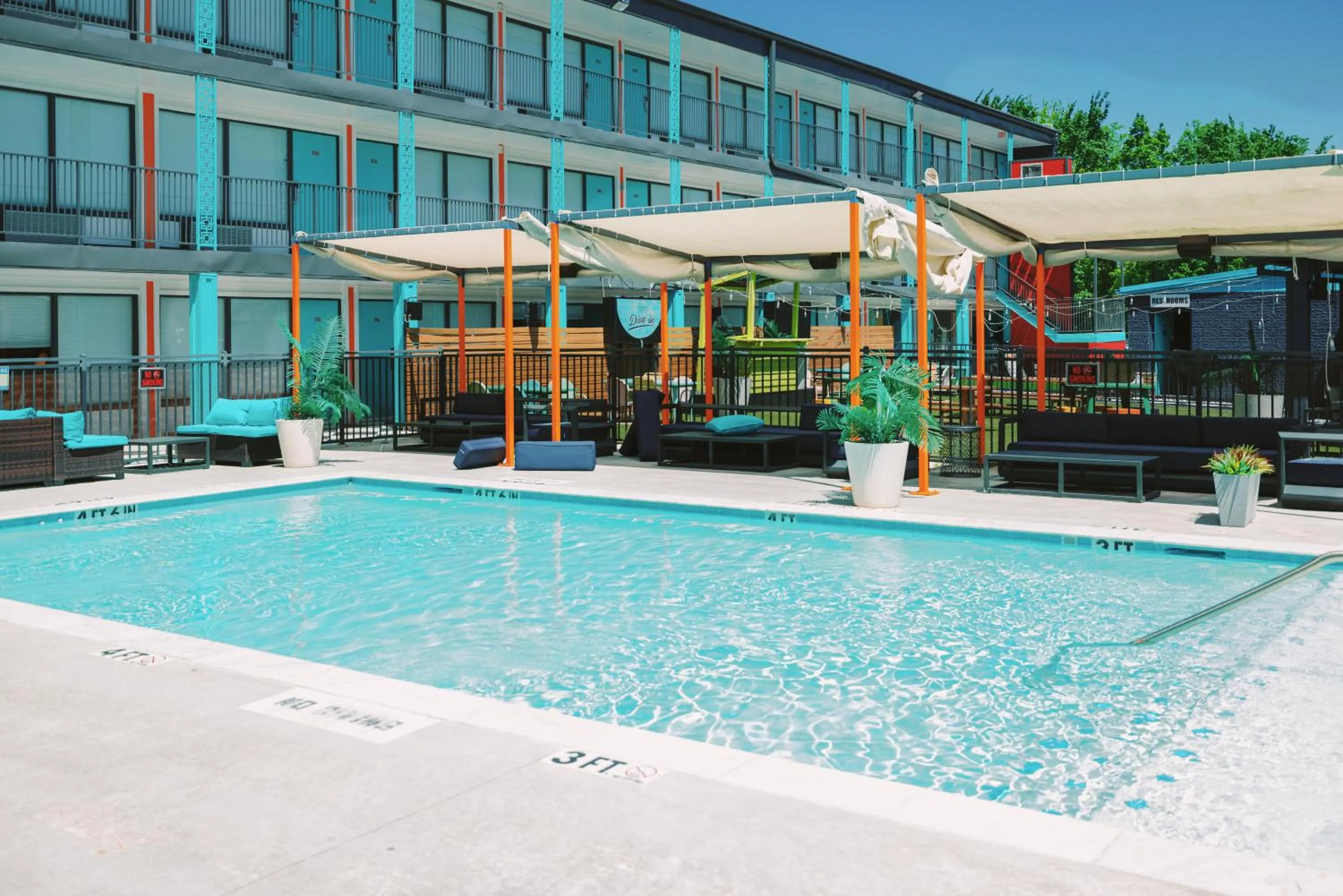 Property building in Heights House Hotel - Houston Heights Downtown, an Ascend Collection Hotel