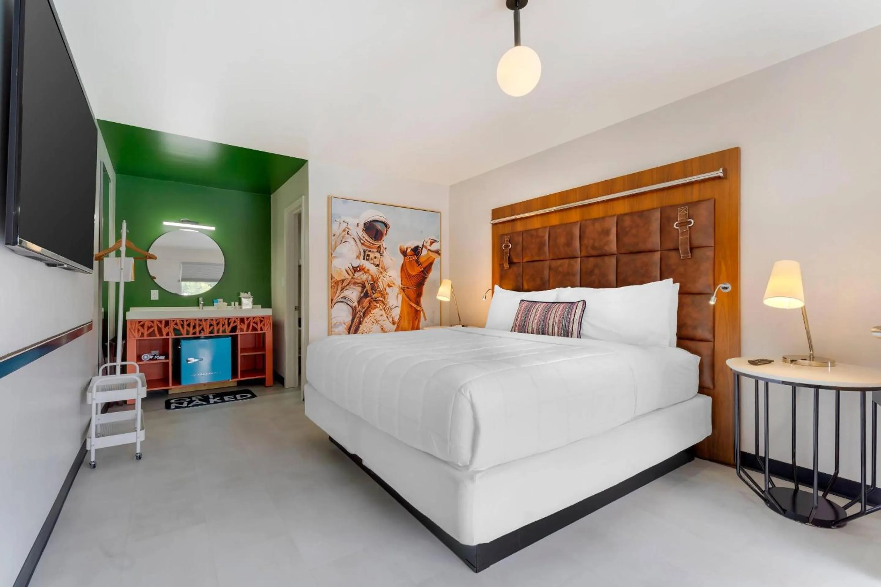 Bedroom, Bed in Heights House Hotel - Houston Heights Downtown, an Ascend Collection Hotel