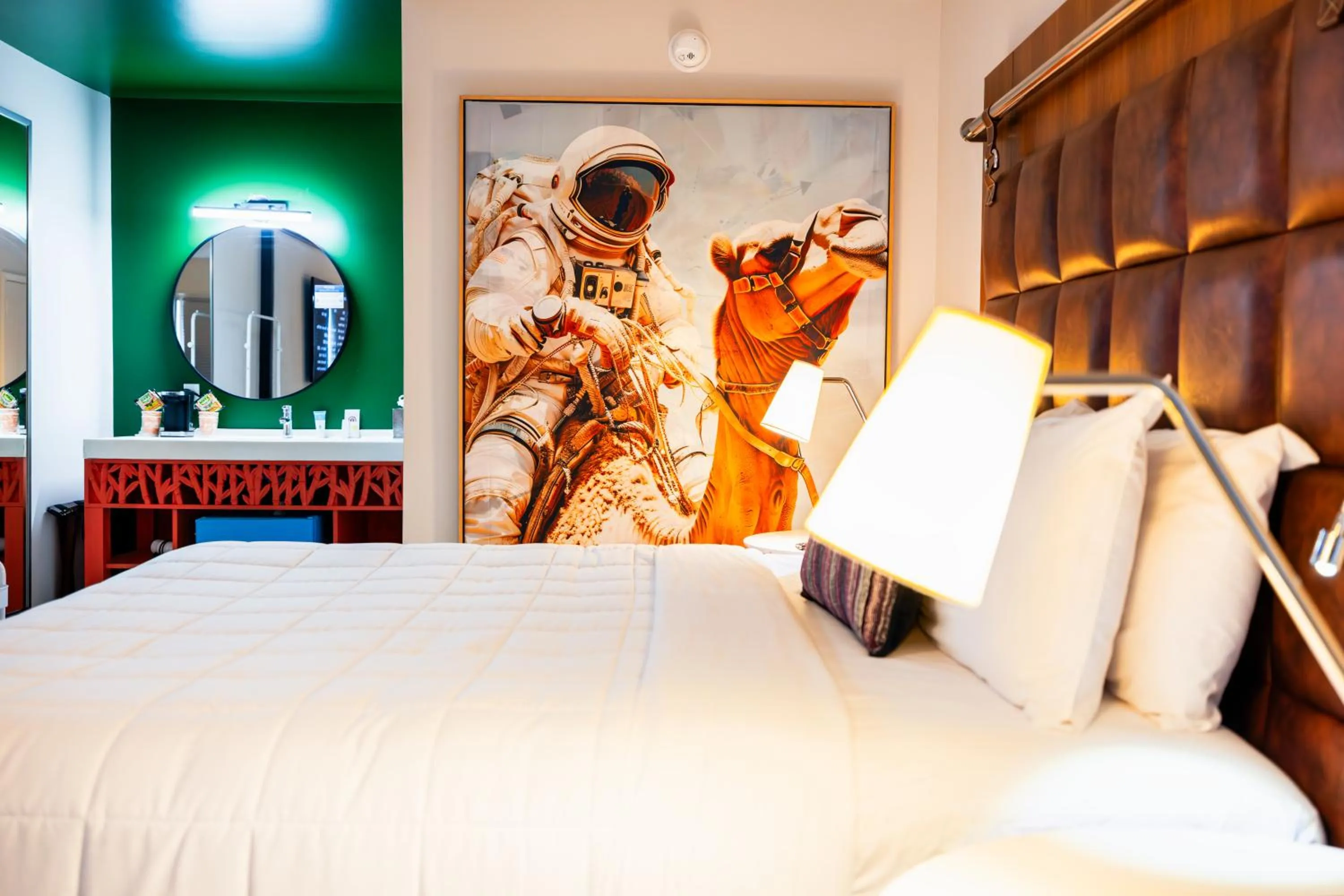 Bed in Heights House Hotel - Houston Heights Downtown, an Ascend Collection Hotel