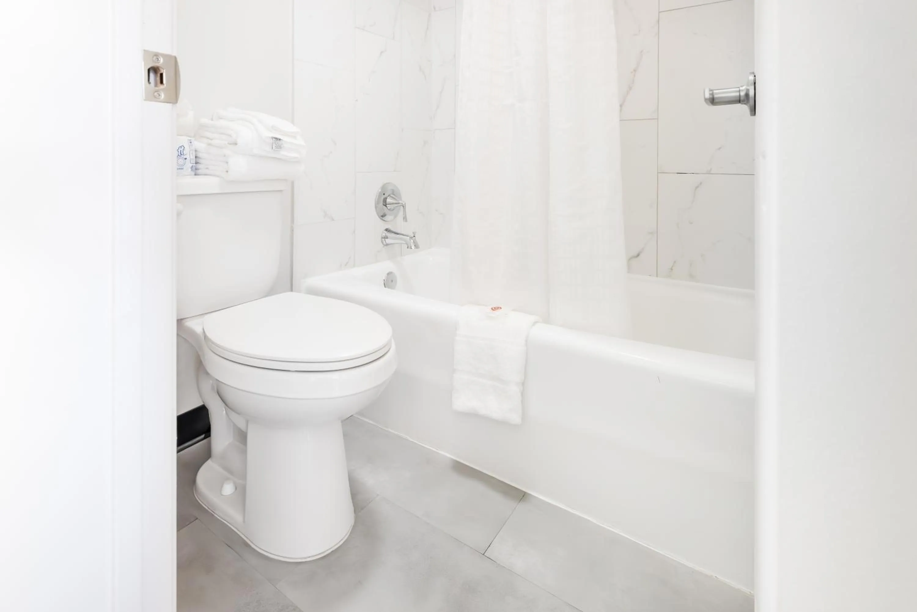 Bathroom in Heights House Hotel - Houston Heights Downtown, an Ascend Collection Hotel