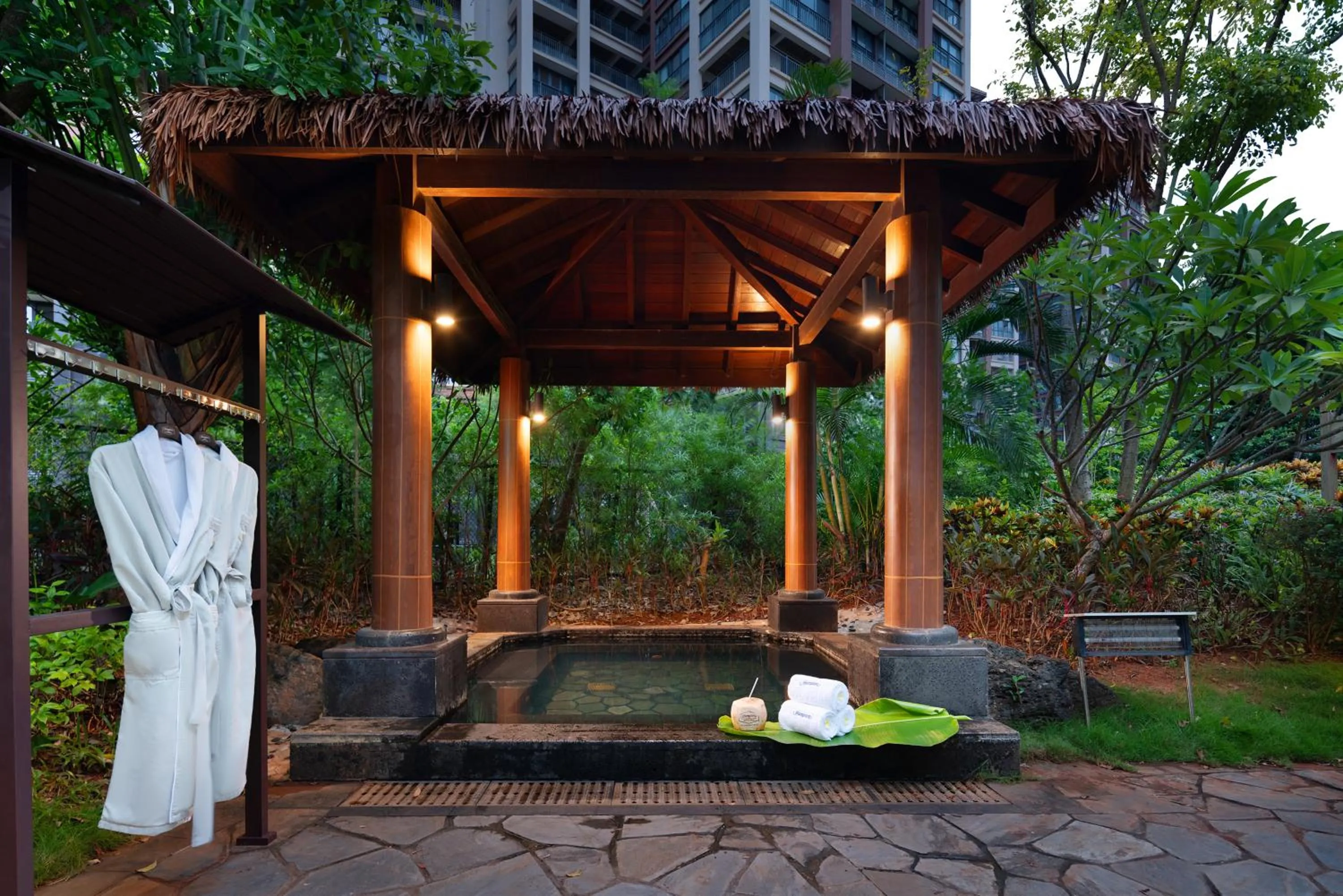 Hot Spring Bath in Hampton by Hilton Nanhai Haikou