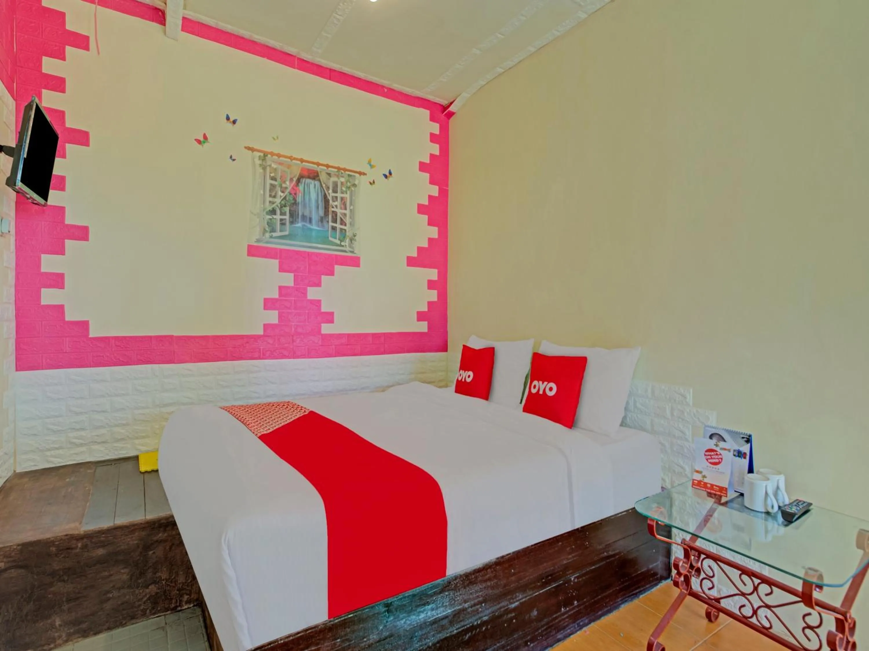Bedroom, Bed in Hotel O Villa Inn App Trawas Bintaro Syariah