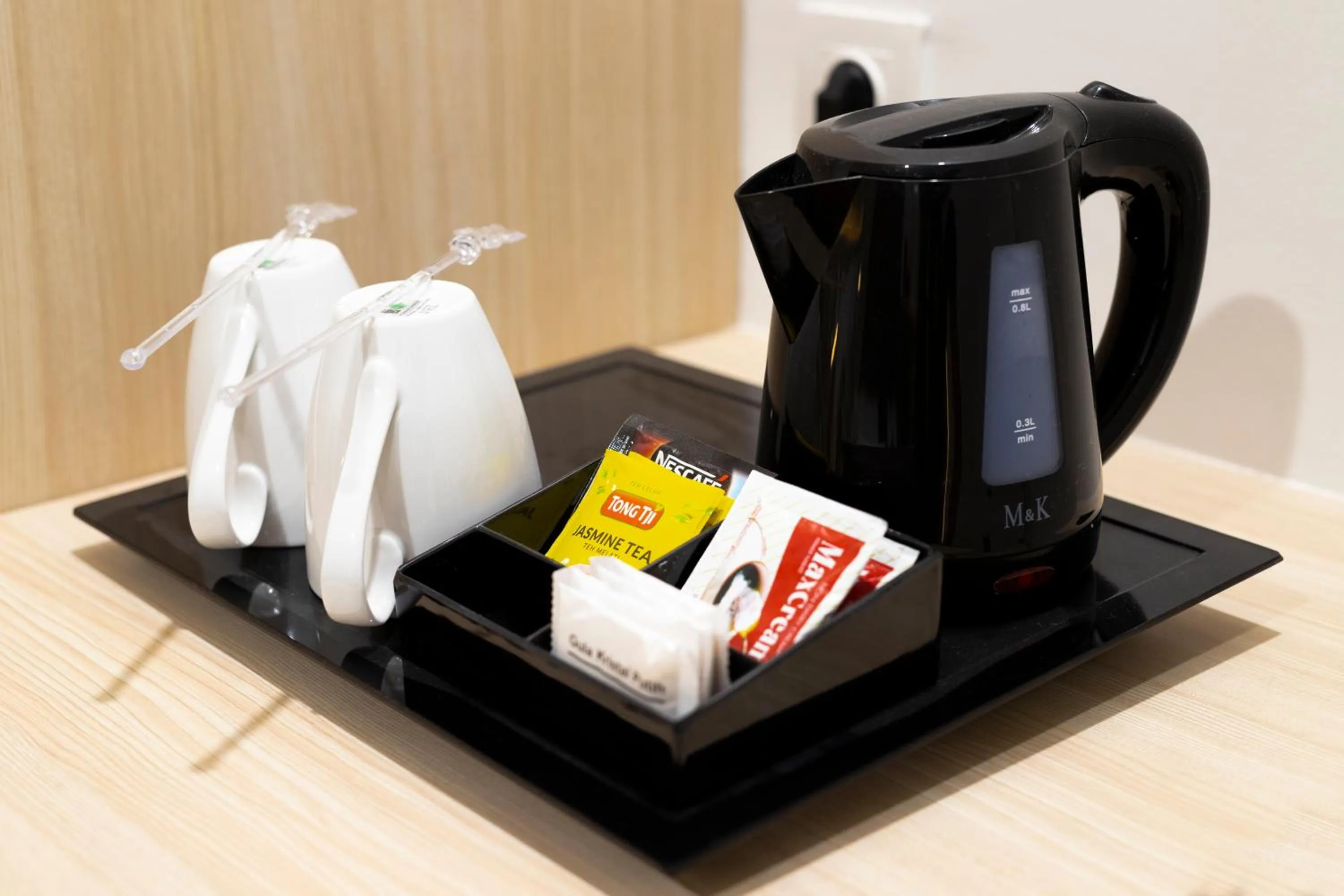 Coffee/tea facilities in Cordia Hotel Yogyakarta - Hotel Dalam Bandara