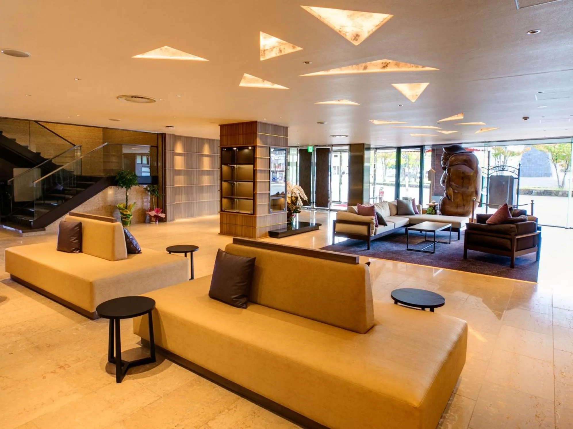 Lobby or reception in Maizuru Grand Hotel