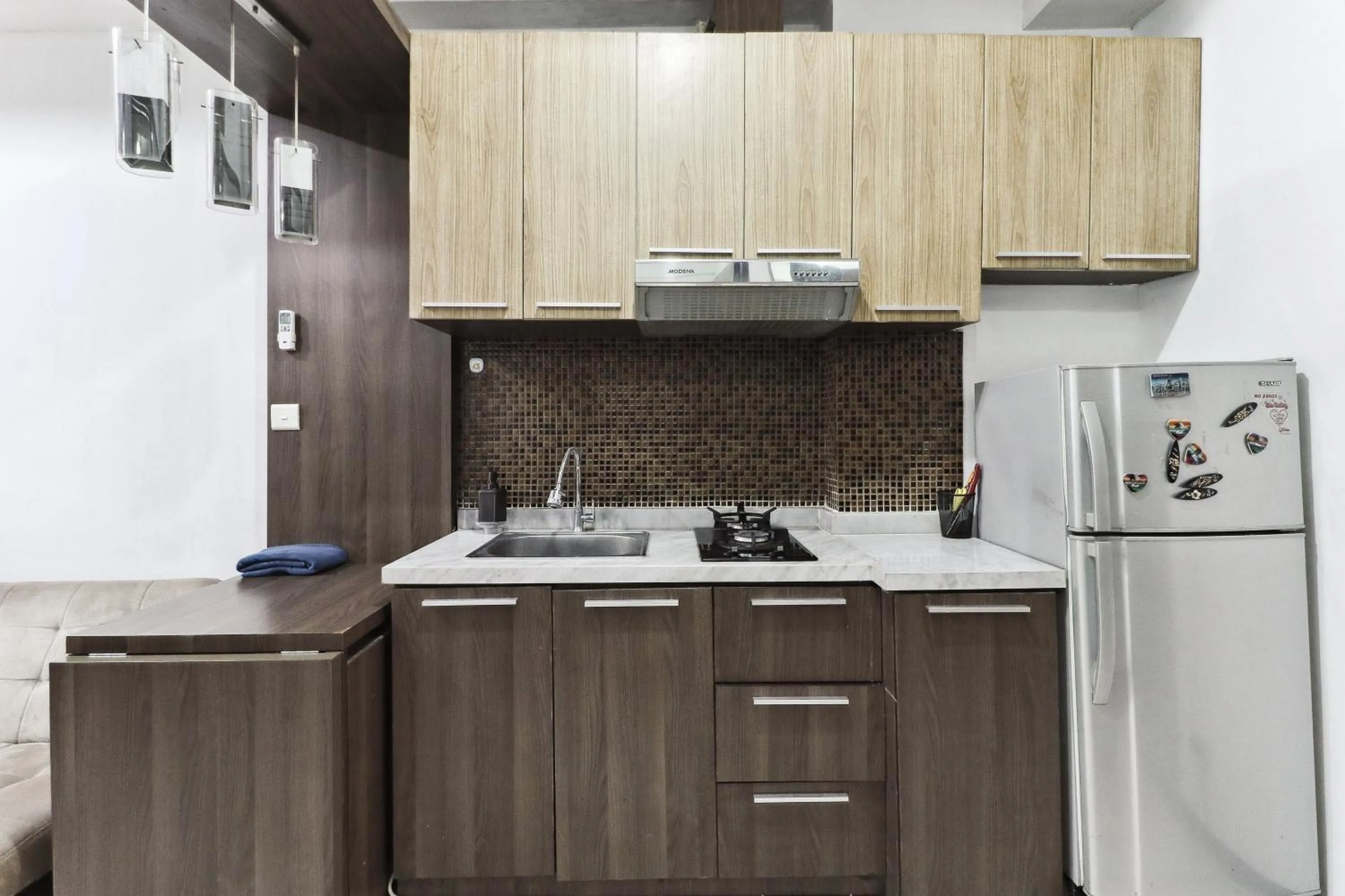 Kitchen or kitchenette in The Edge by Lia