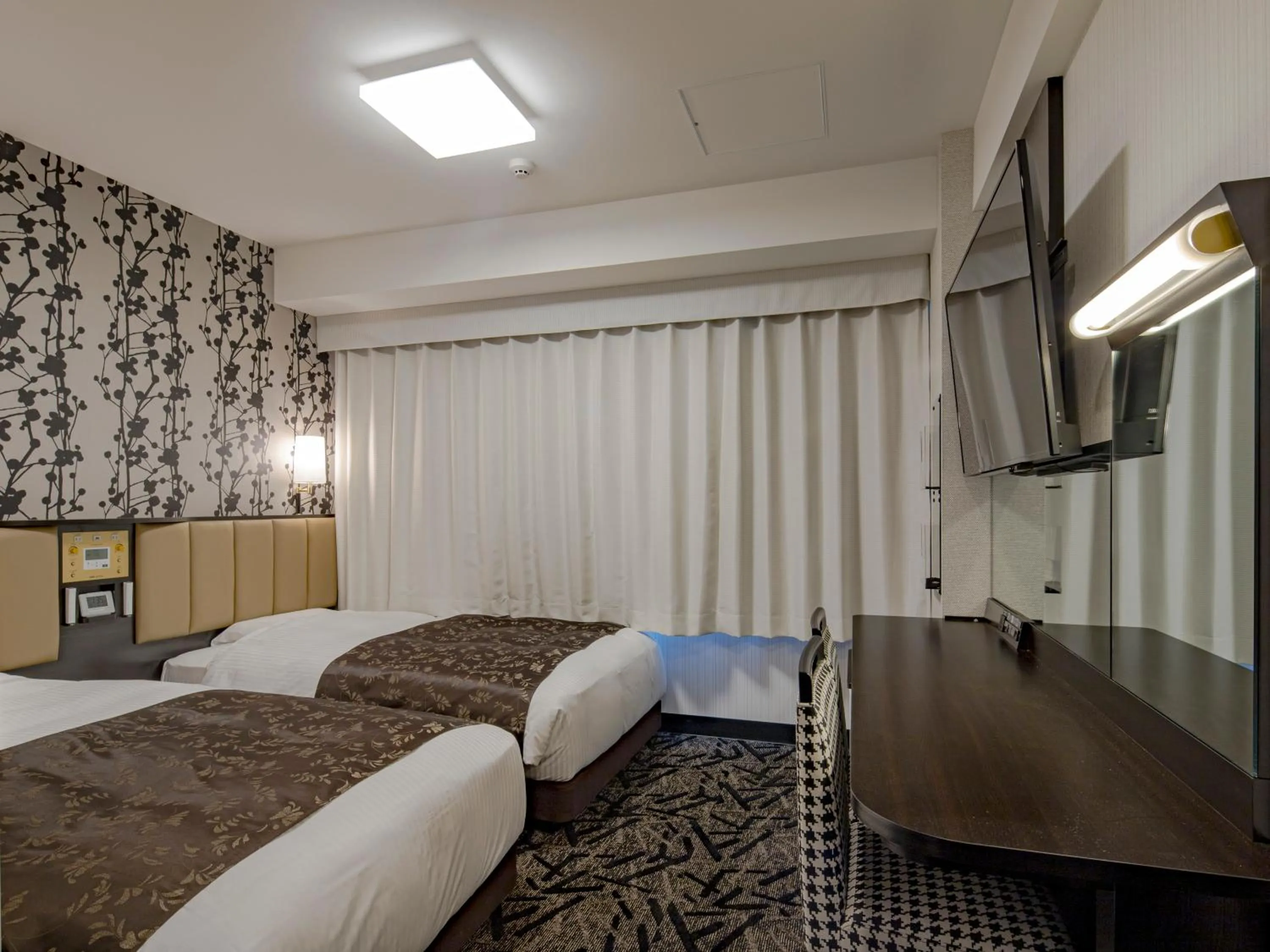 Photo of the whole room, Bed in APA Hotel Nagoya Ekimae Kita