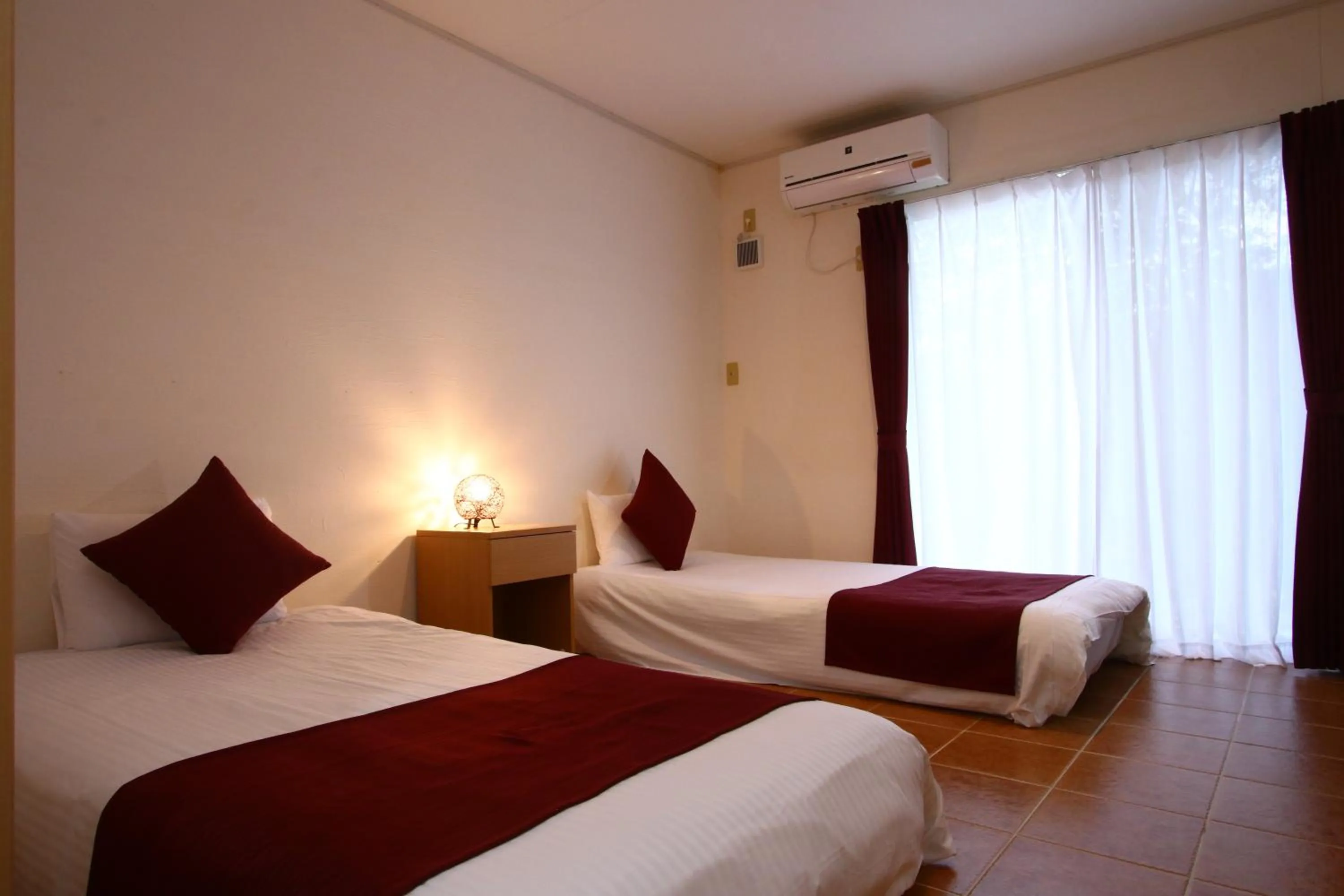 AsobiBASE Yamabare-House