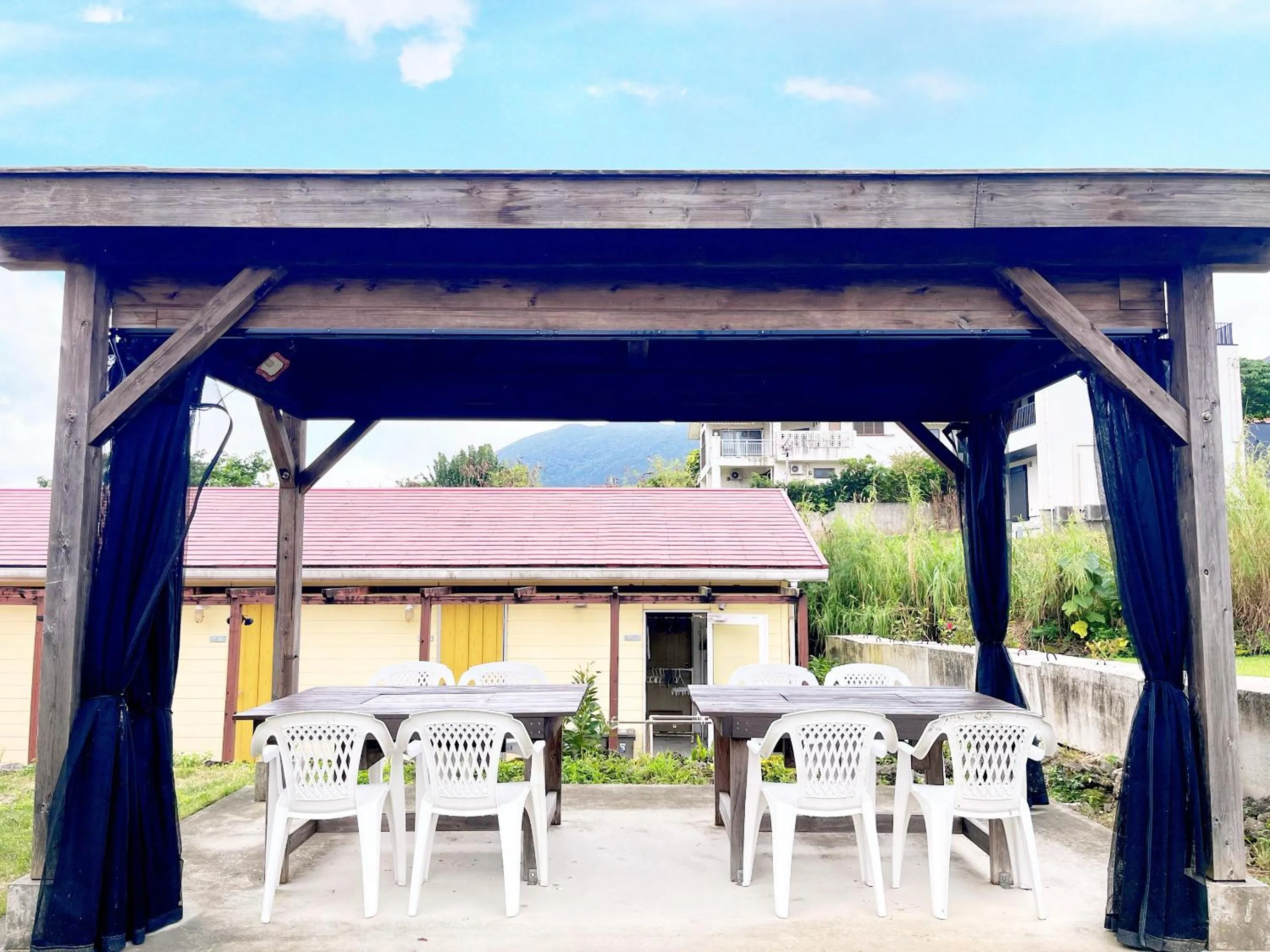 AsobiBASE Yamabare-House