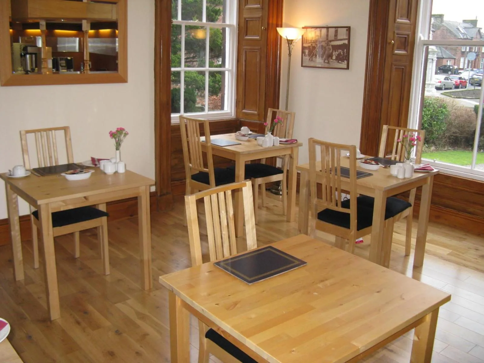 Restaurant/places to eat in Dumfries Villa
