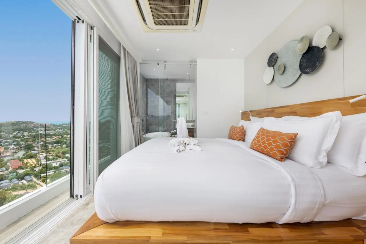 Bed in UniQue BoutiQue Resort