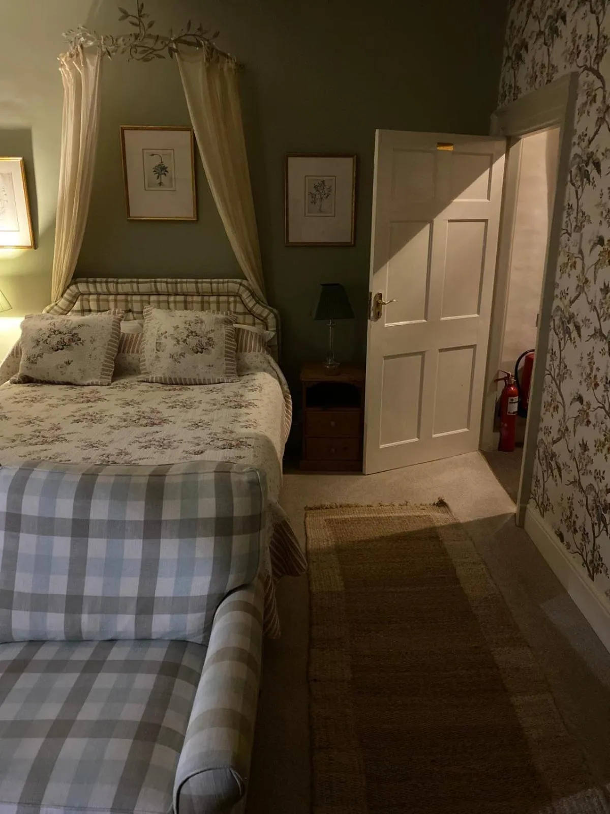 Bedroom, Bed in Anzac Street B+Bistro