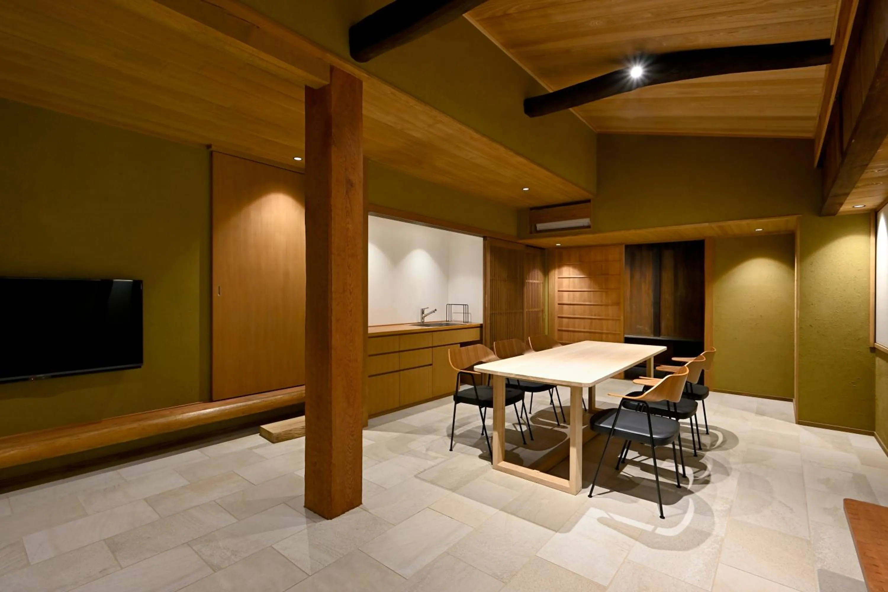 Night in Nishijin Fujita