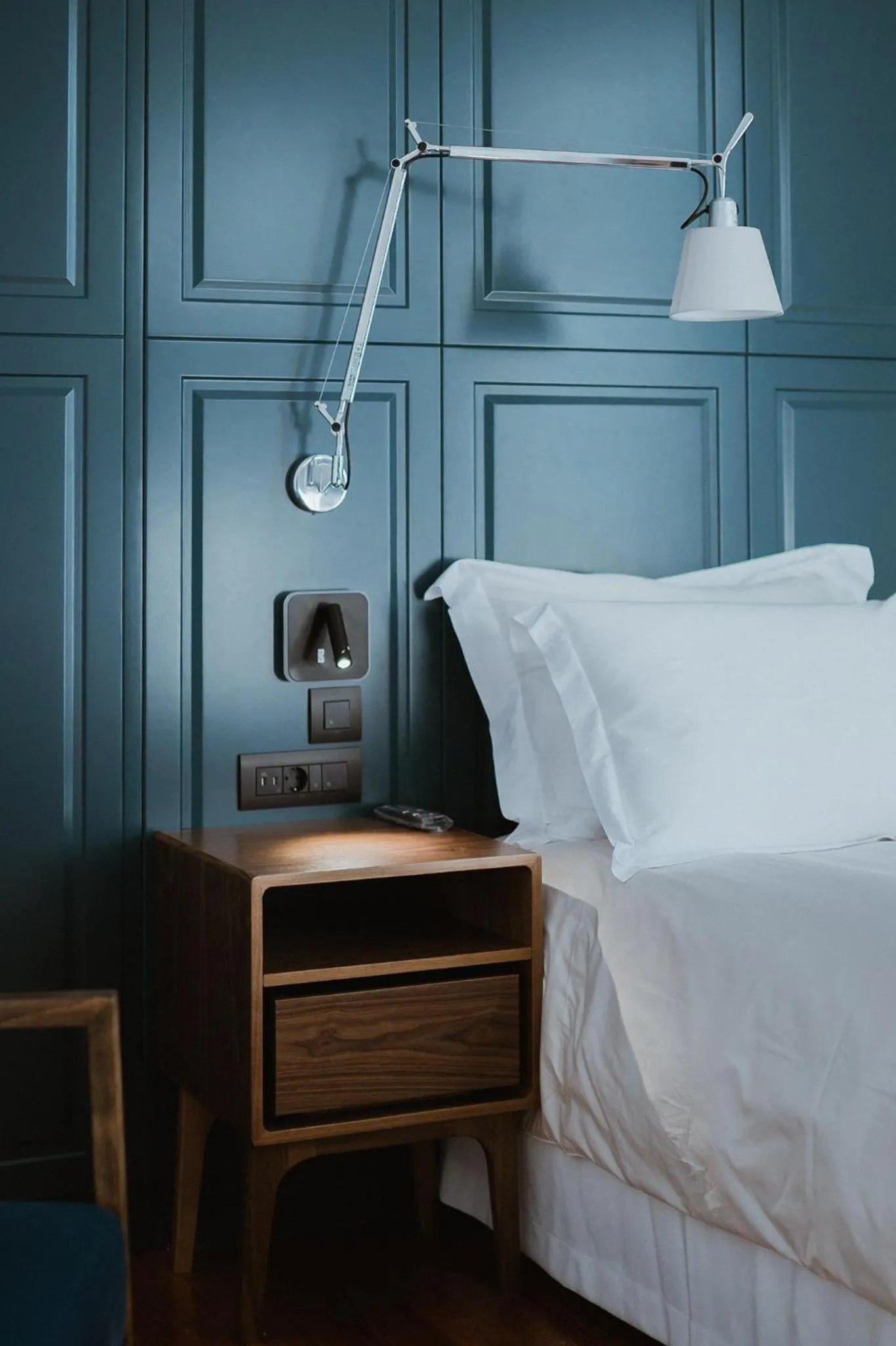 Bedroom, Bed in The Bold Type Hotel, a Member of Design Hotels