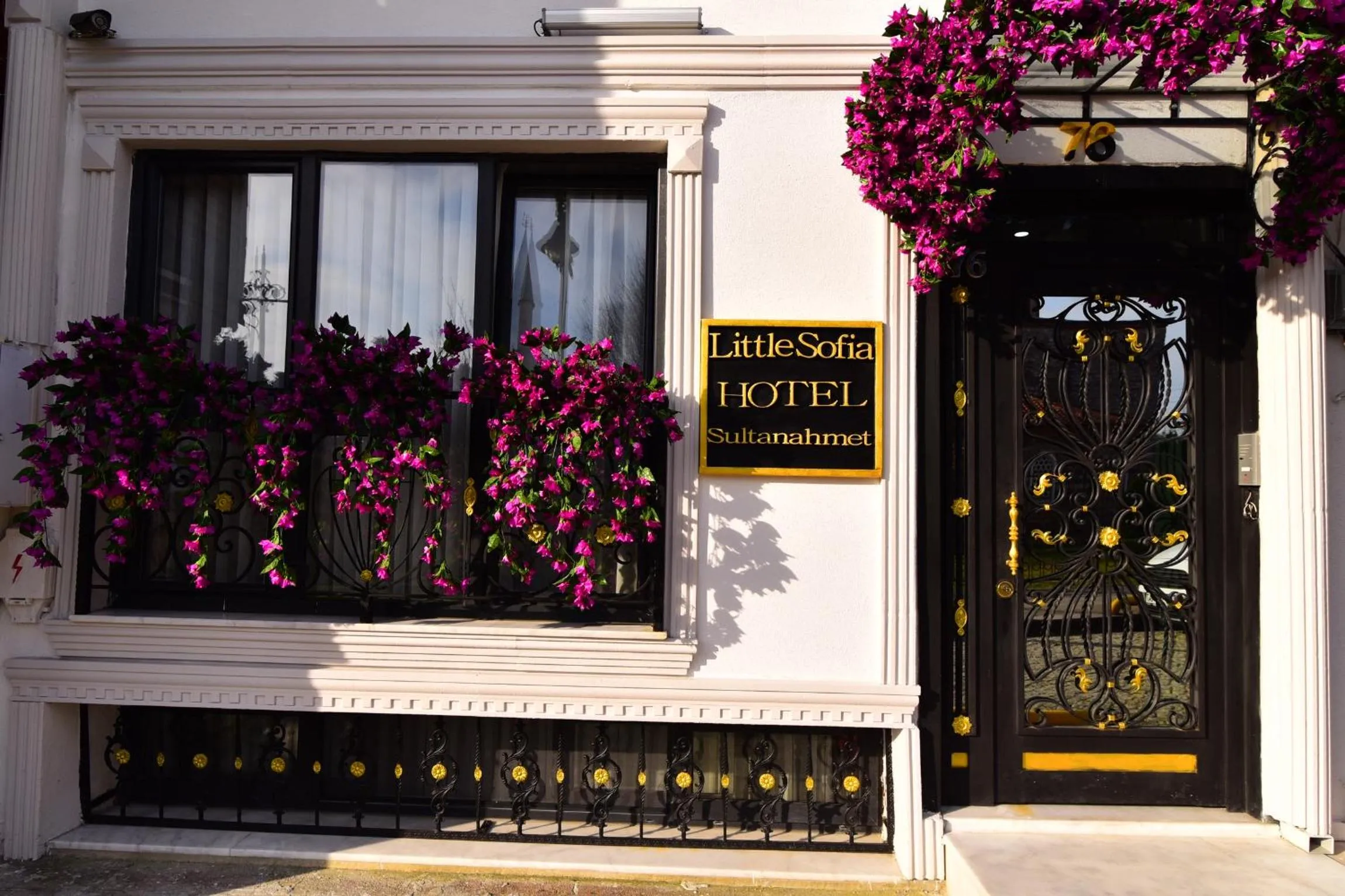 Facade/entrance in Little sofia hotel