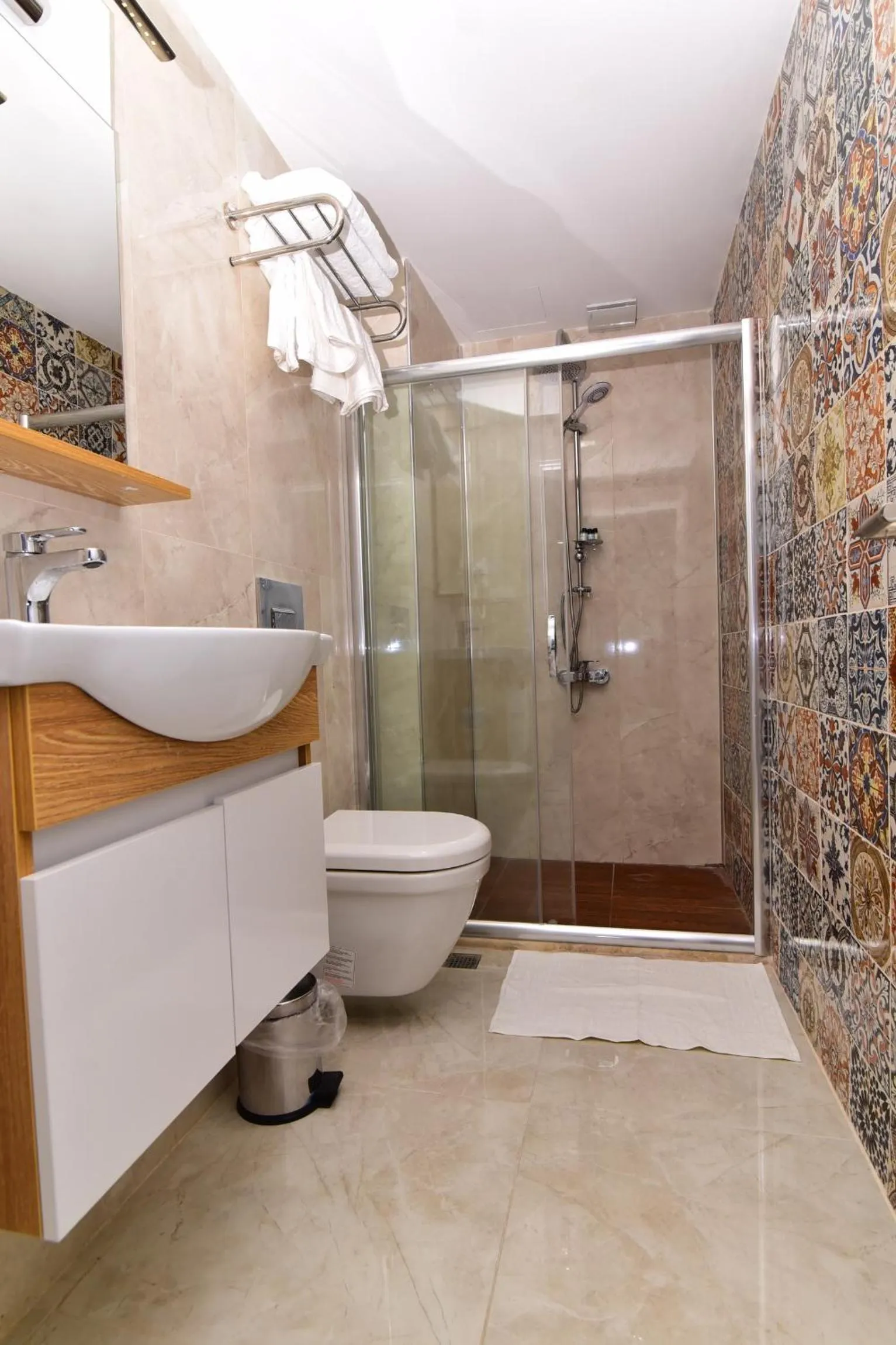 Shower in Little sofia hotel