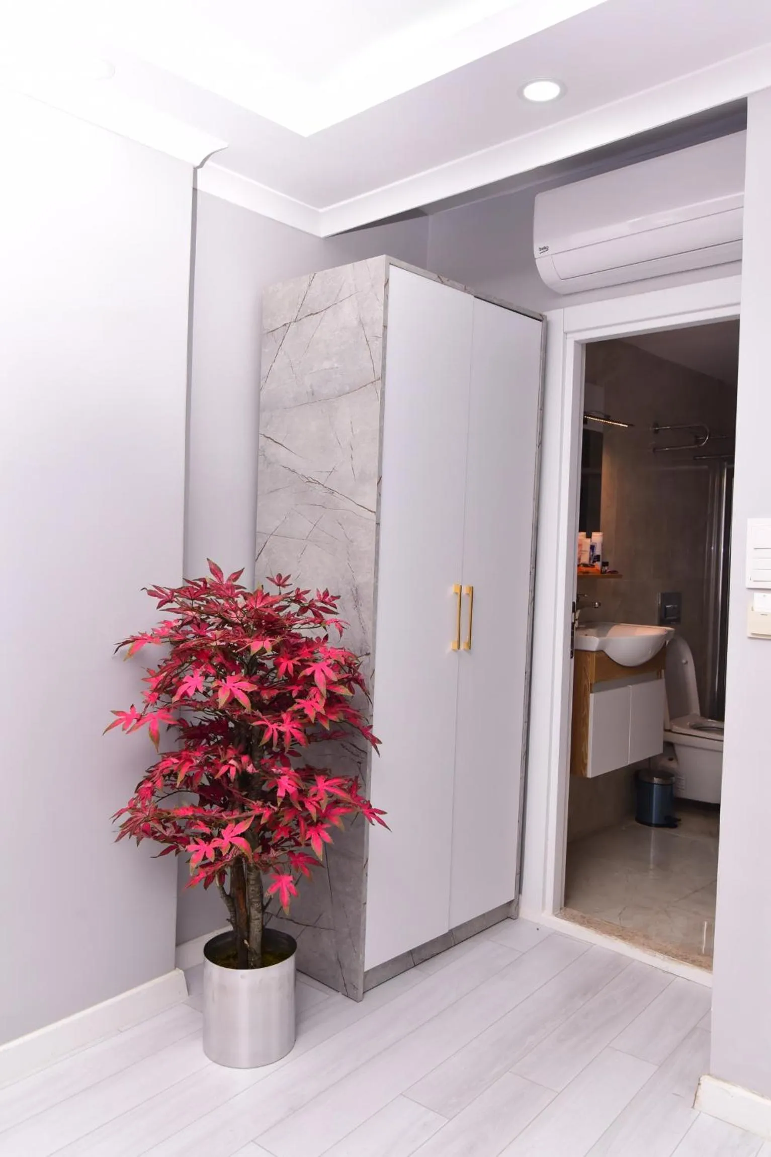 Bathroom in Little sofia hotel