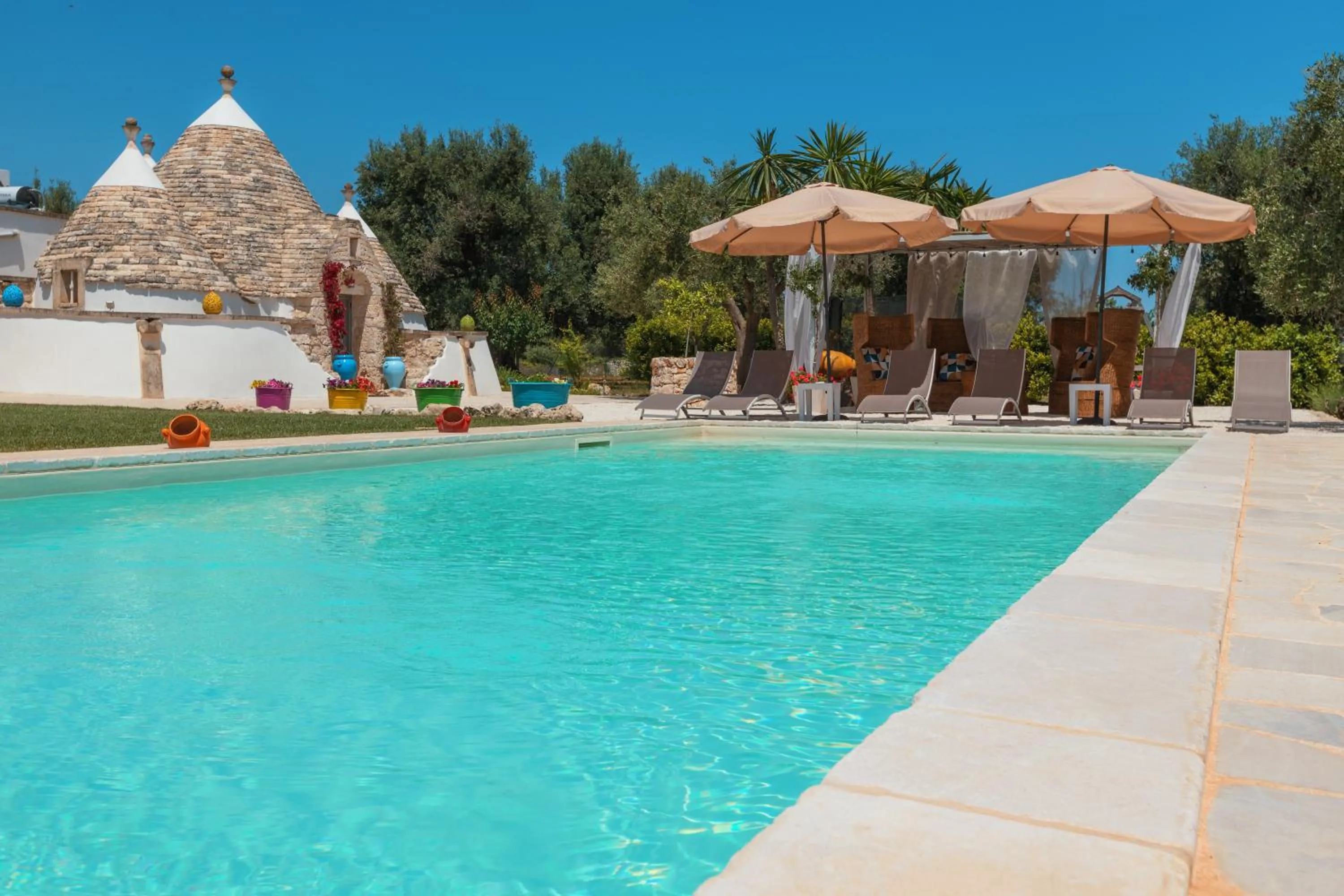 Trulli Olea with Pool
