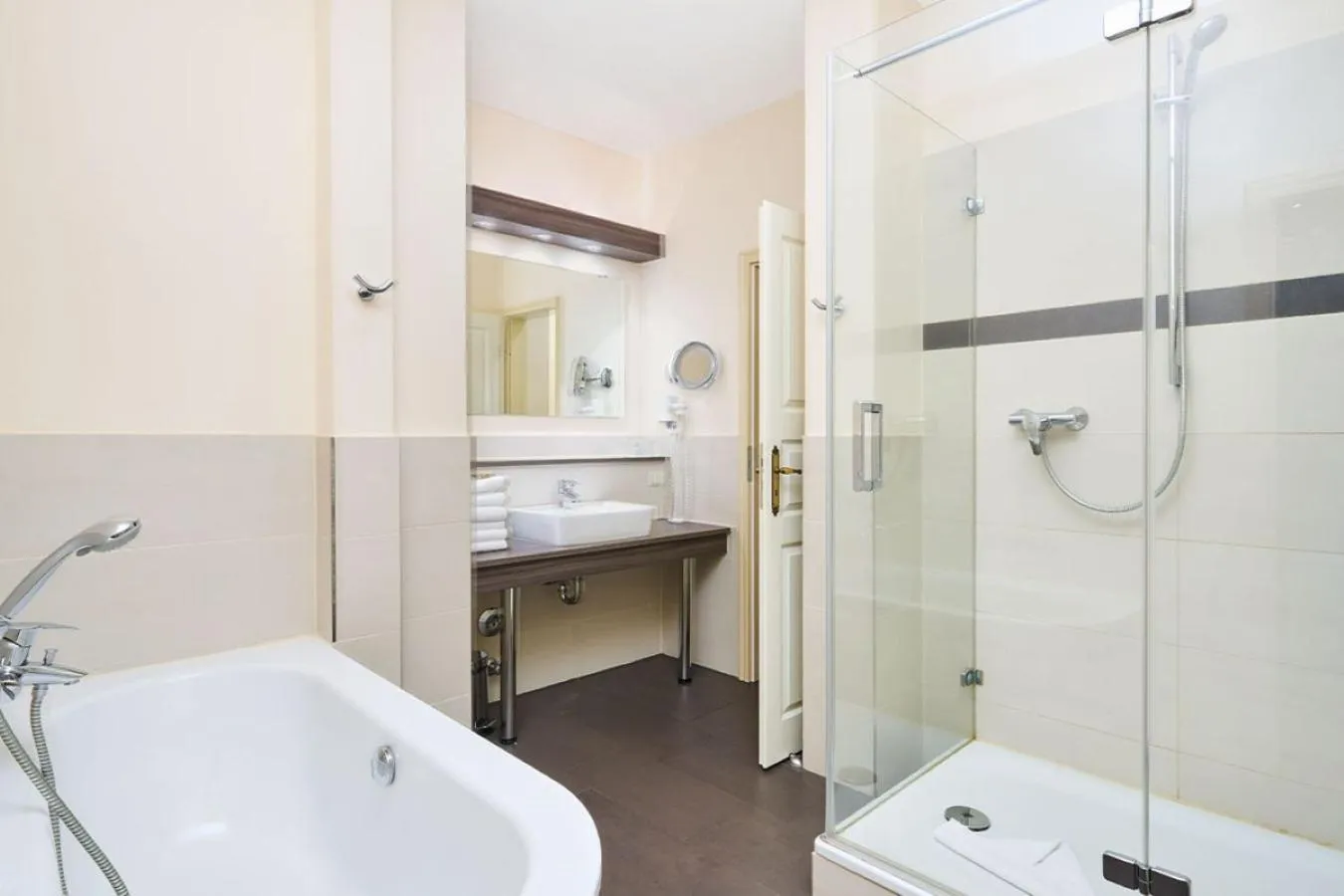 Bathroom in Strandhotel Preussenhof