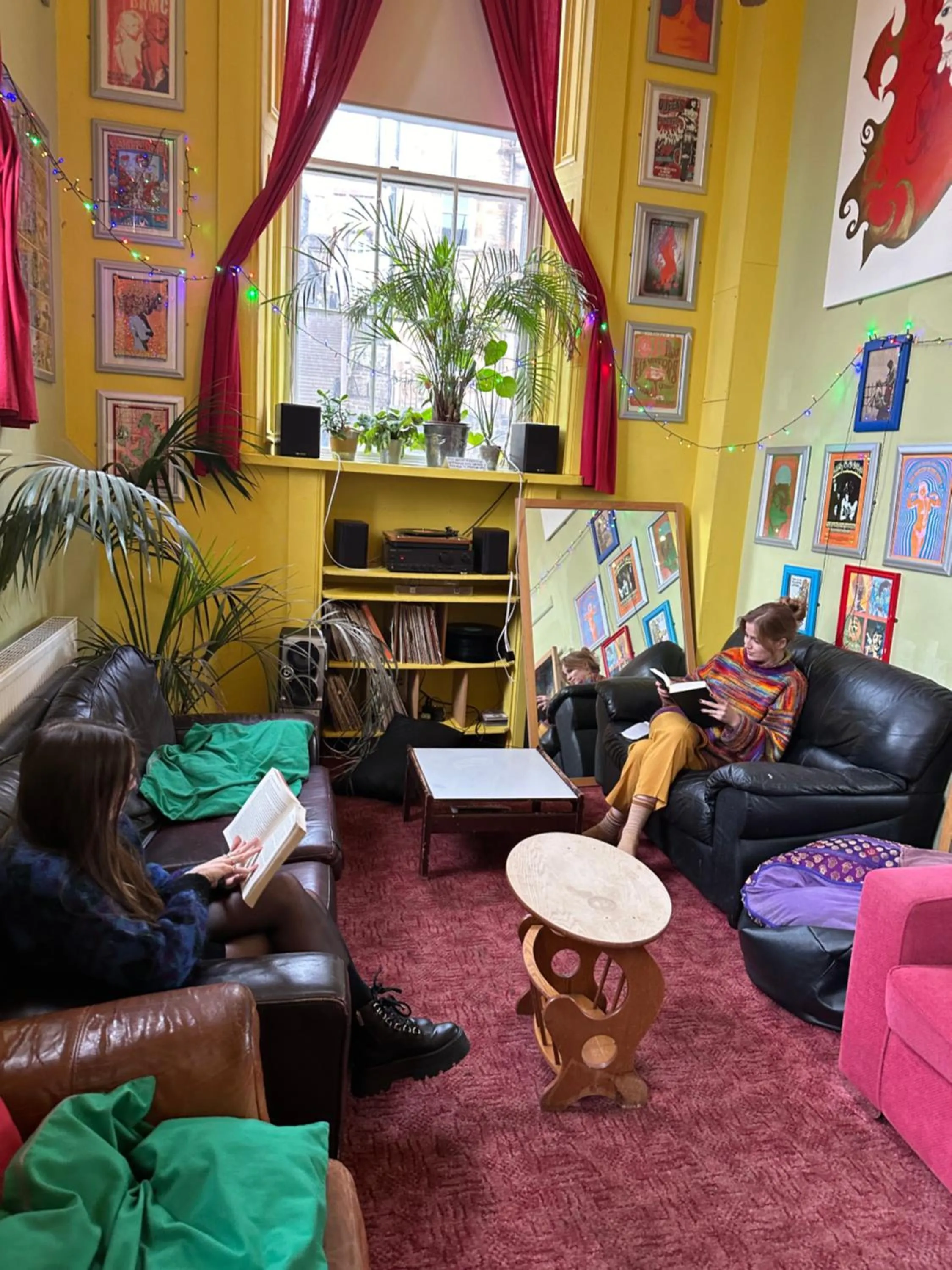 Castle Rock Hostel - Adults Only