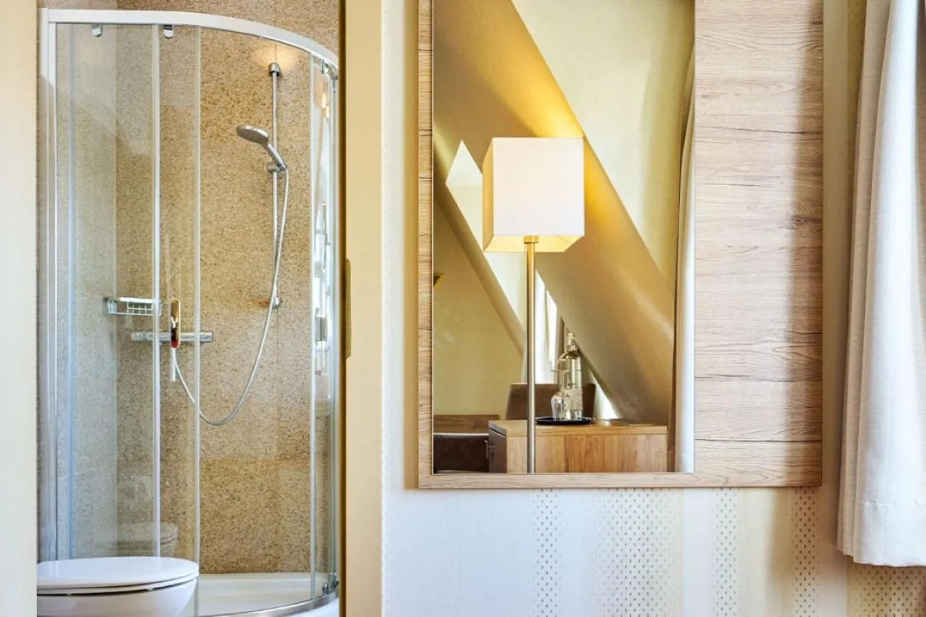 Shower in Strandhotel garni Kormoran