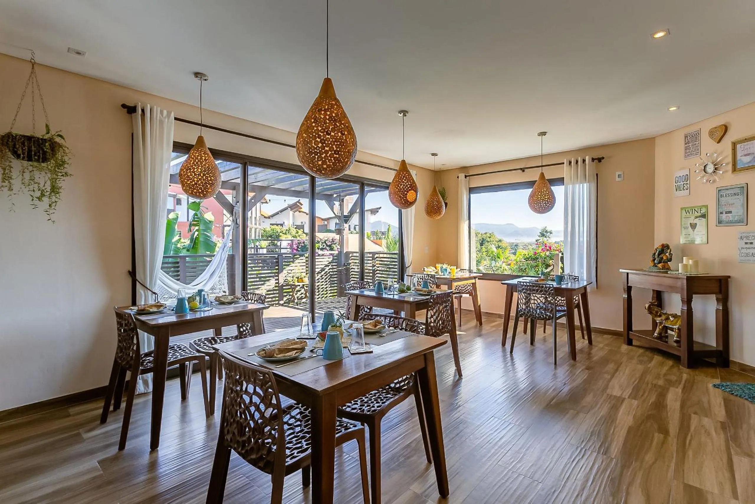 Restaurant/places to eat in Shiva Boutique Hotel - Praia do Rosa