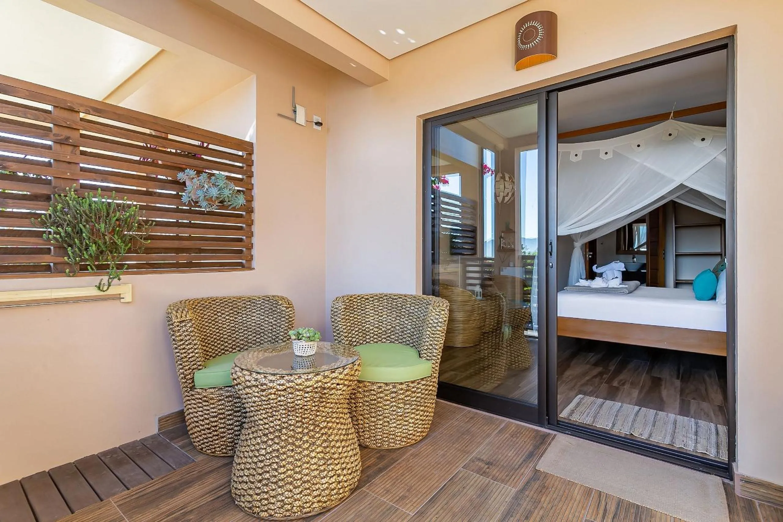 Balcony/Terrace, Bed in Shiva Boutique Hotel - Praia do Rosa