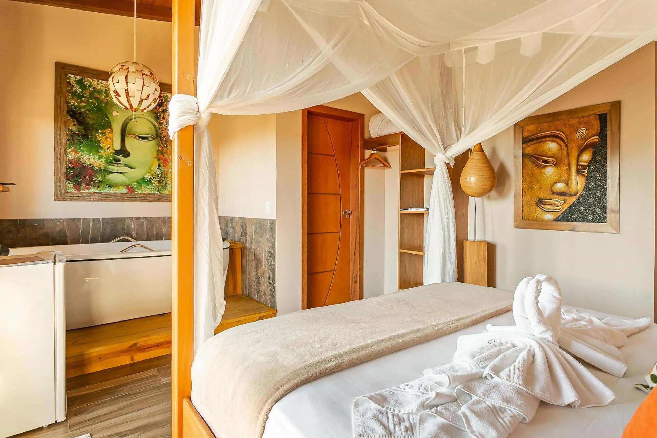 Photo of the whole room, Bed in Shiva Boutique Hotel - Praia do Rosa