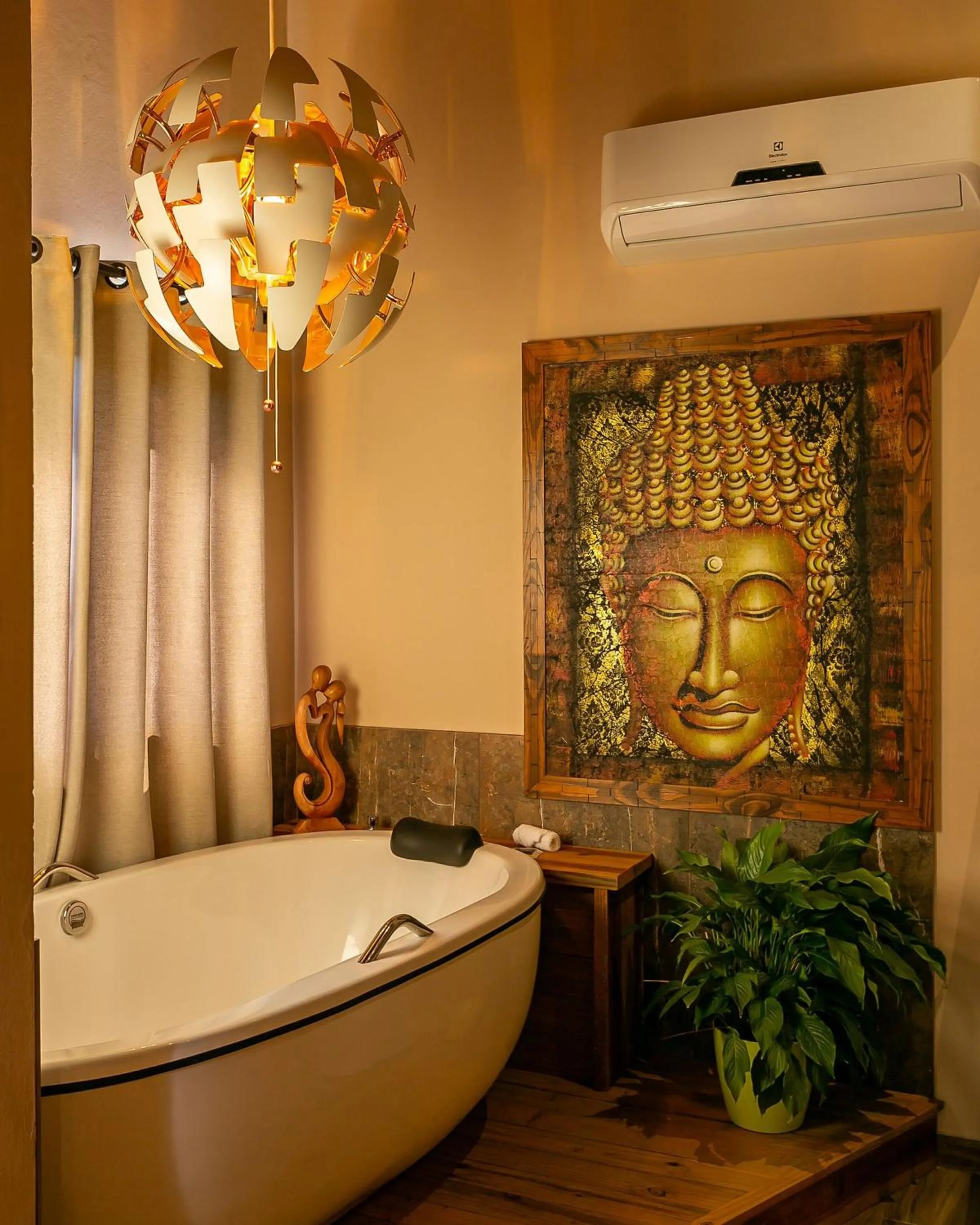 Hot Tub in Shiva Boutique Hotel - Praia do Rosa