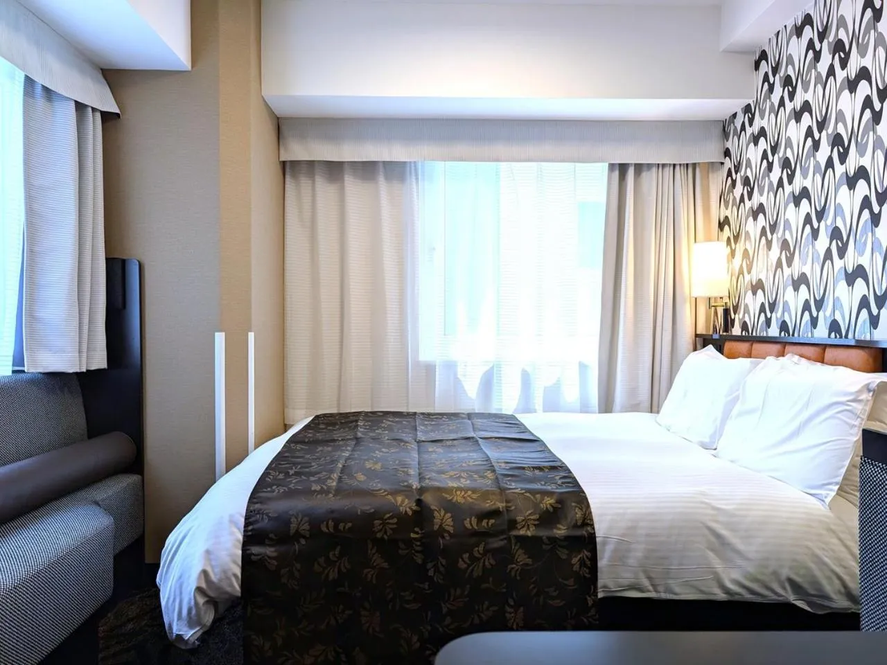 Corner Cozy Single Room - single occupancy in APA Hotel Nihombashi Bakuroyokoyama Ekimae