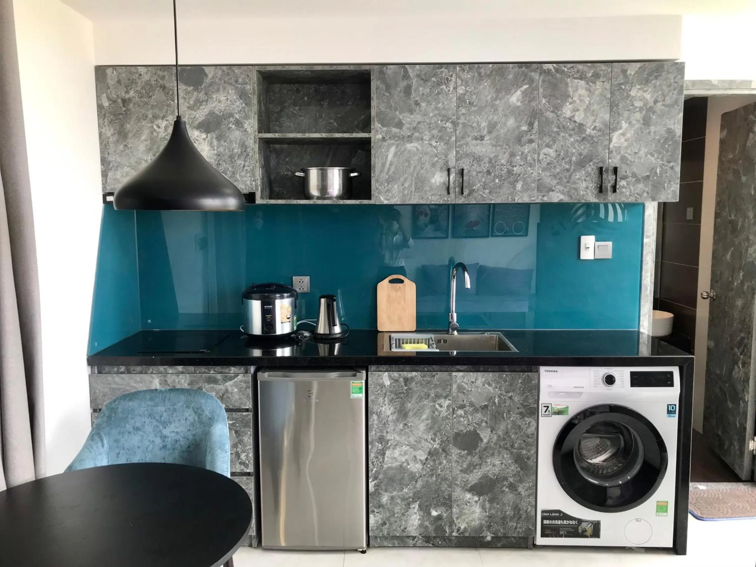 Kitchen or kitchenette in Cali hotel books Da Nang