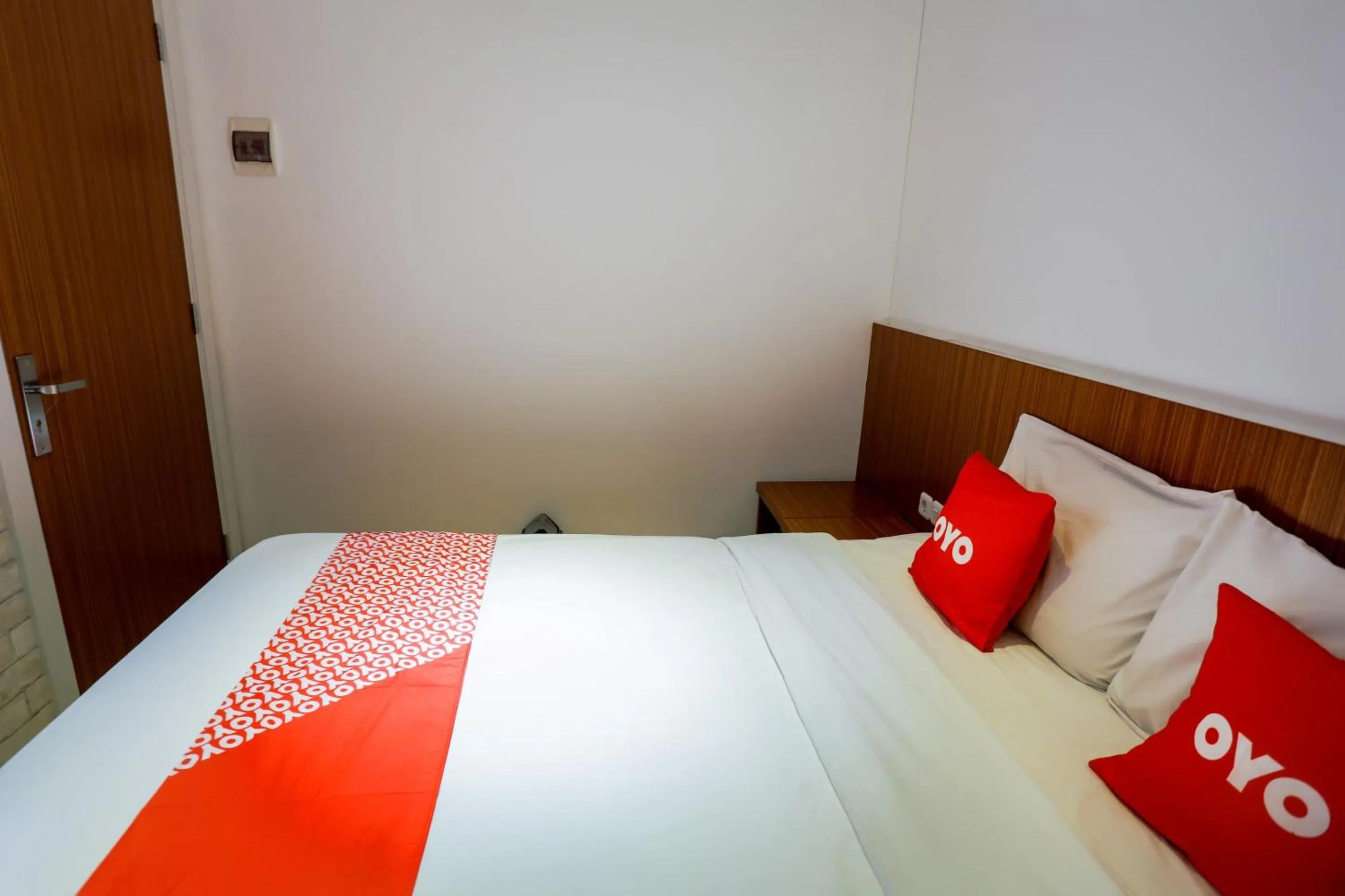 Bedroom, Bed in Hotel O Point Inn