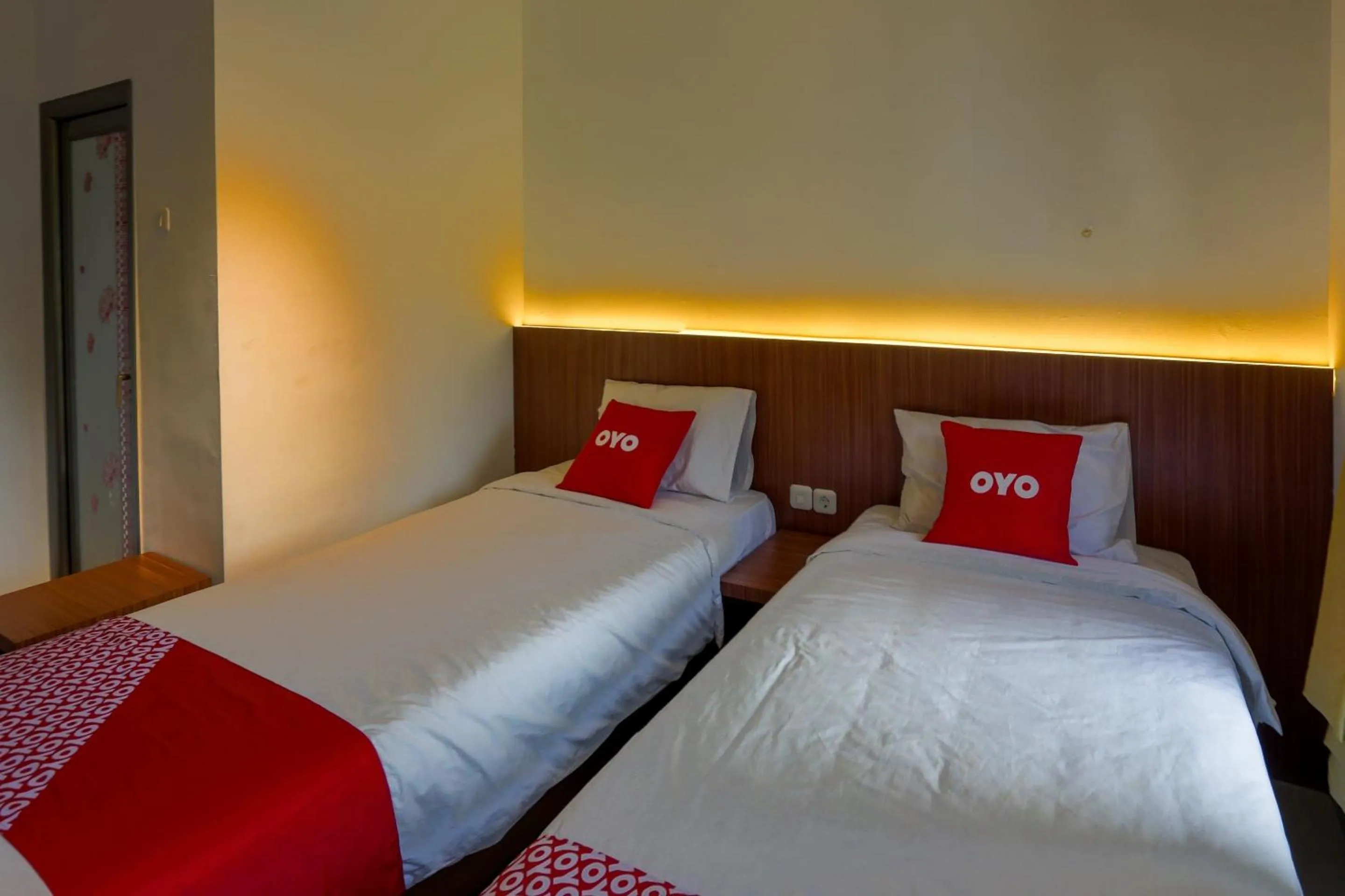 Bedroom, Bed in Hotel O Point Inn