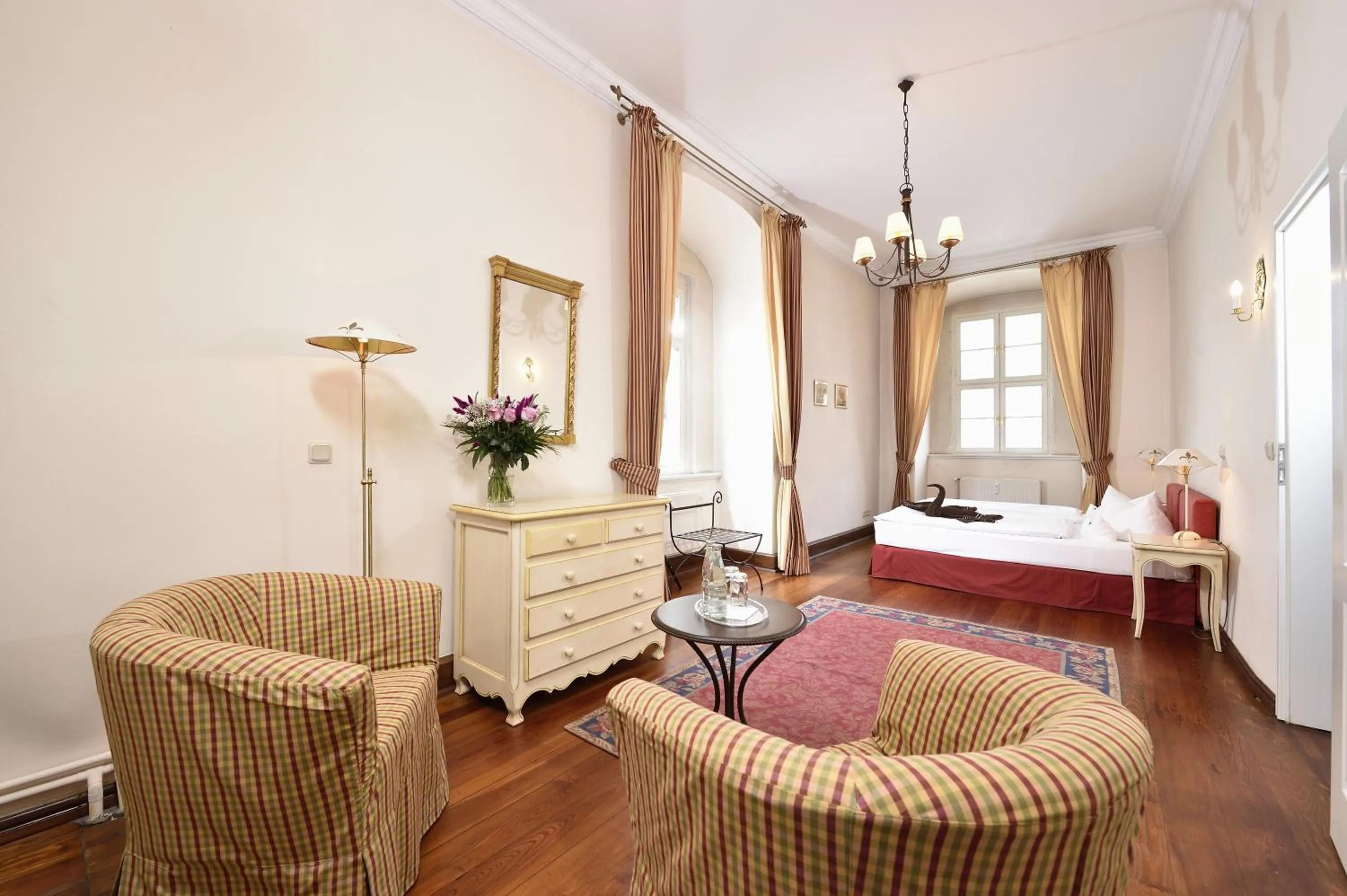 Photo of the whole room, Bed in Hotel Graf von Mansfeld