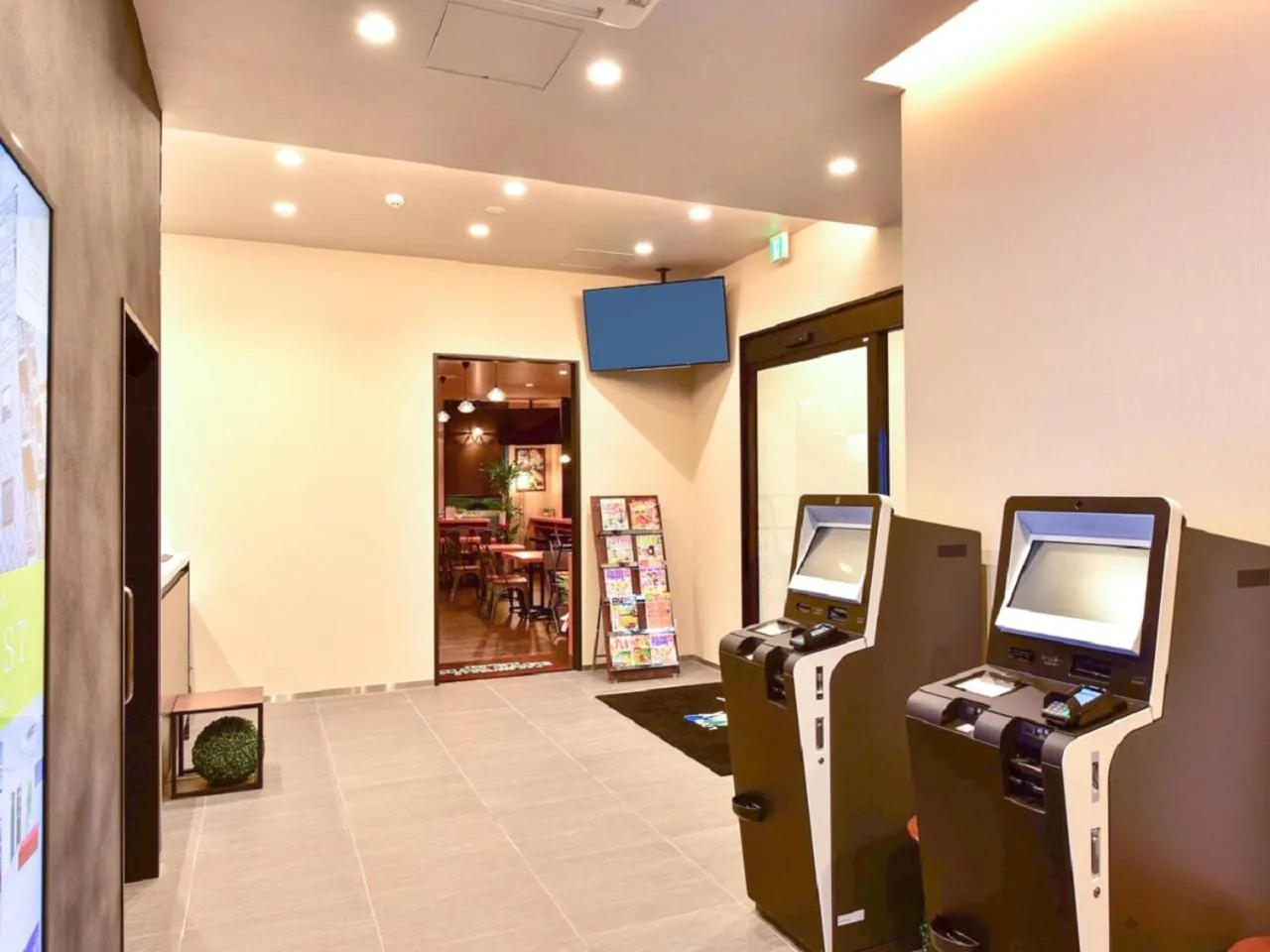 Lobby or reception in HOTEL LiVEMAX Hakata Nakasu
