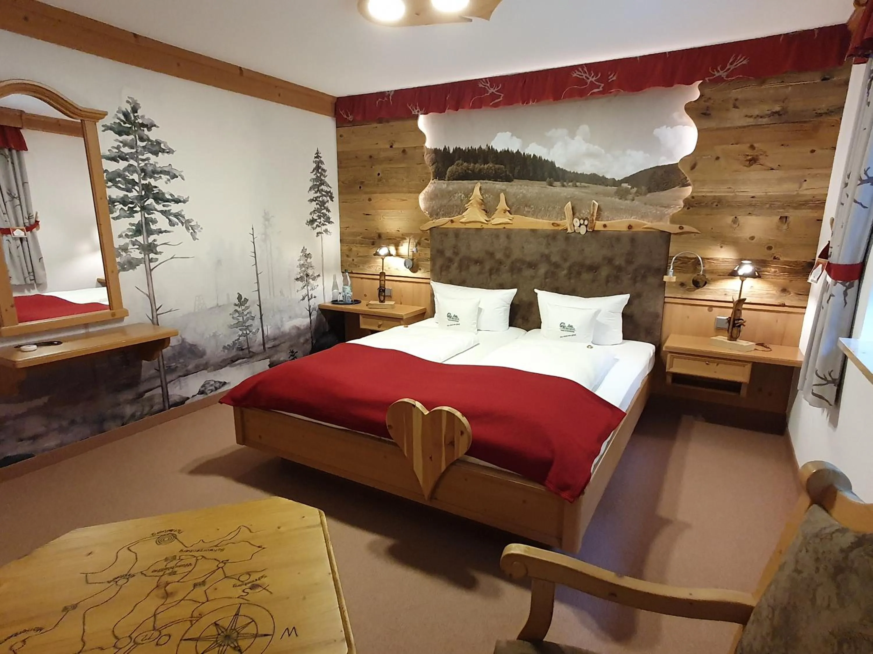 Photo of the whole room, Bed in Hotel und Restaurant Köhlerhütte - Fürstenbrunn