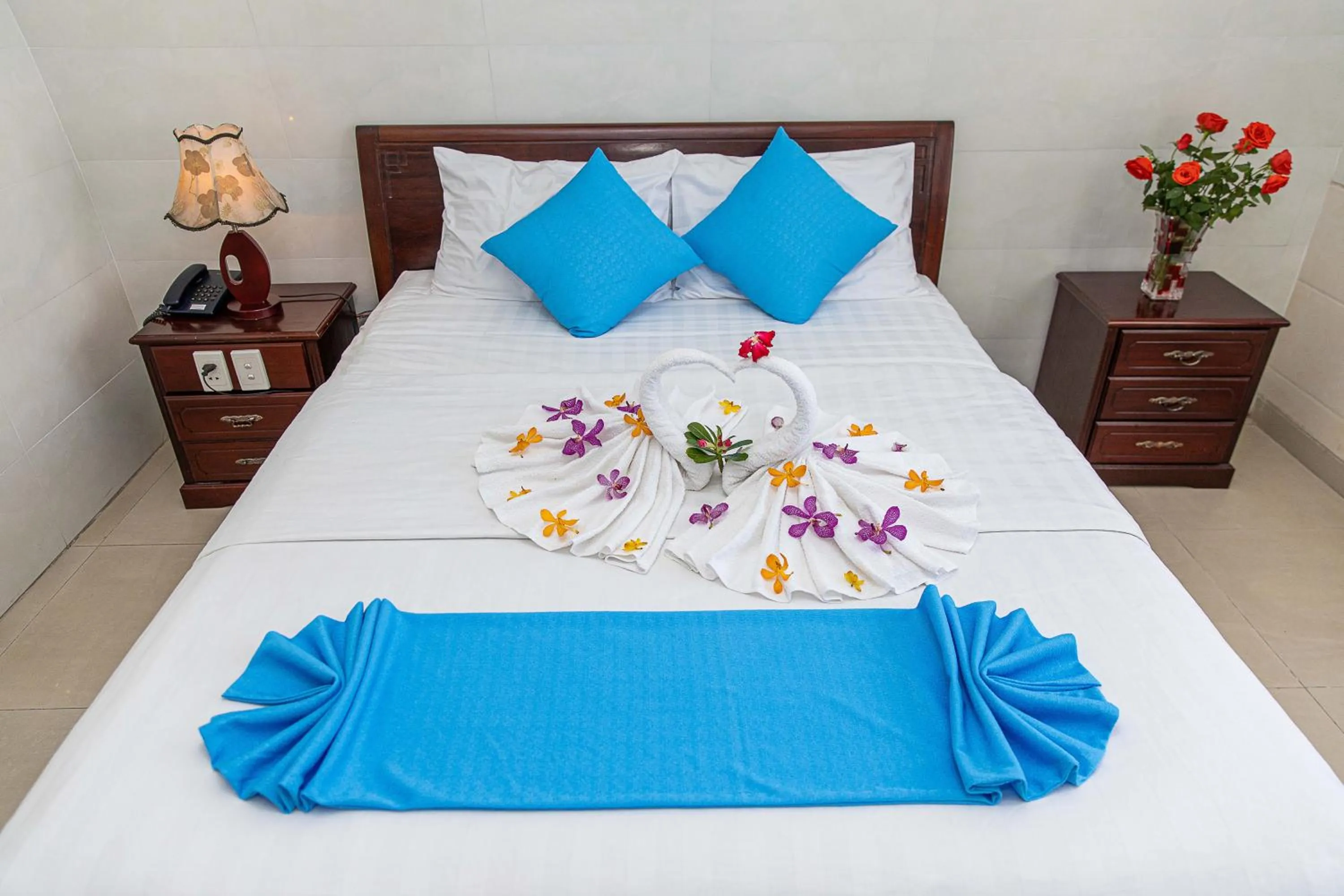 Bed in Phong Lan 2 Hotel